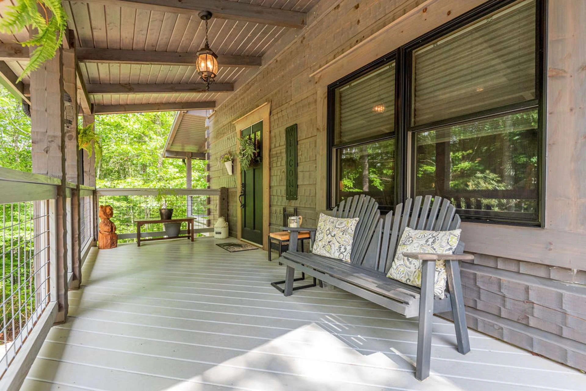 Image number 16 for the current listing