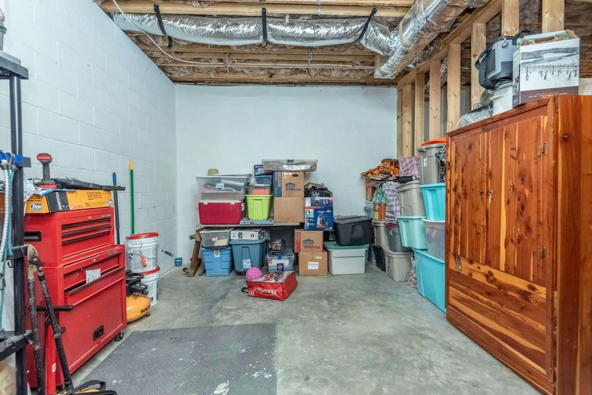 Image number 21 for the current listing