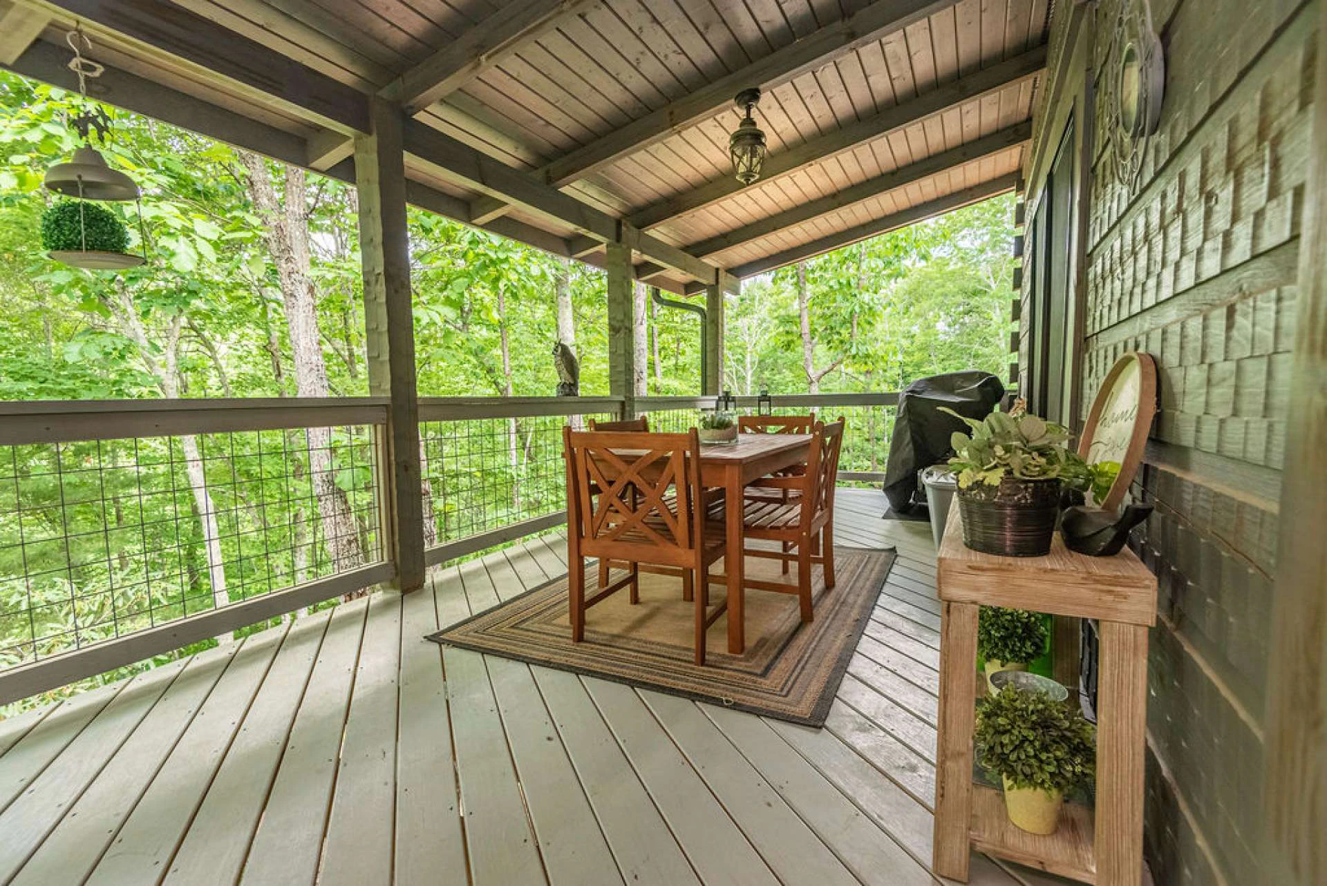 Image number 18 for the current listing