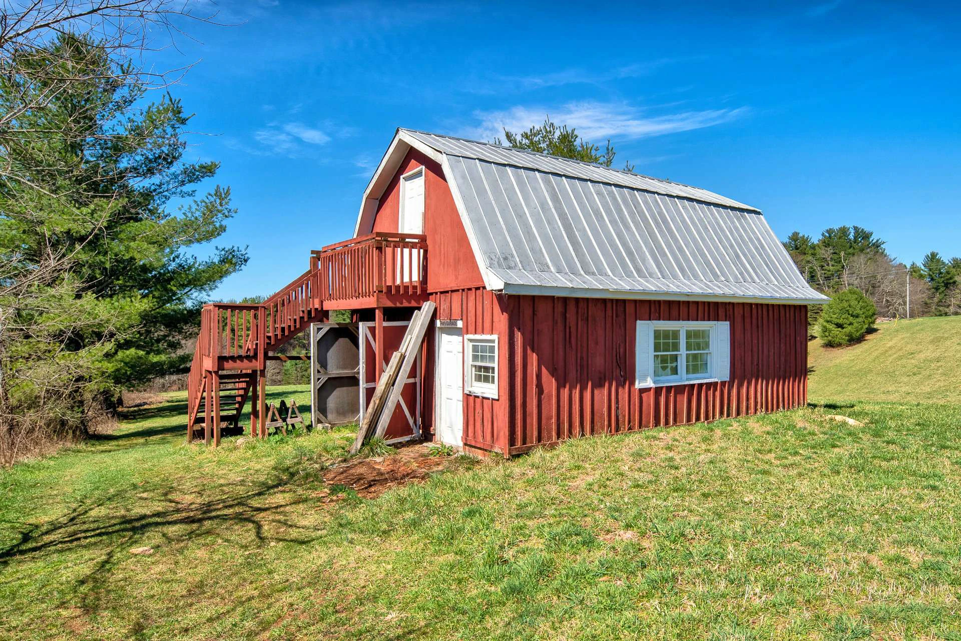Image number 16 for the current listing