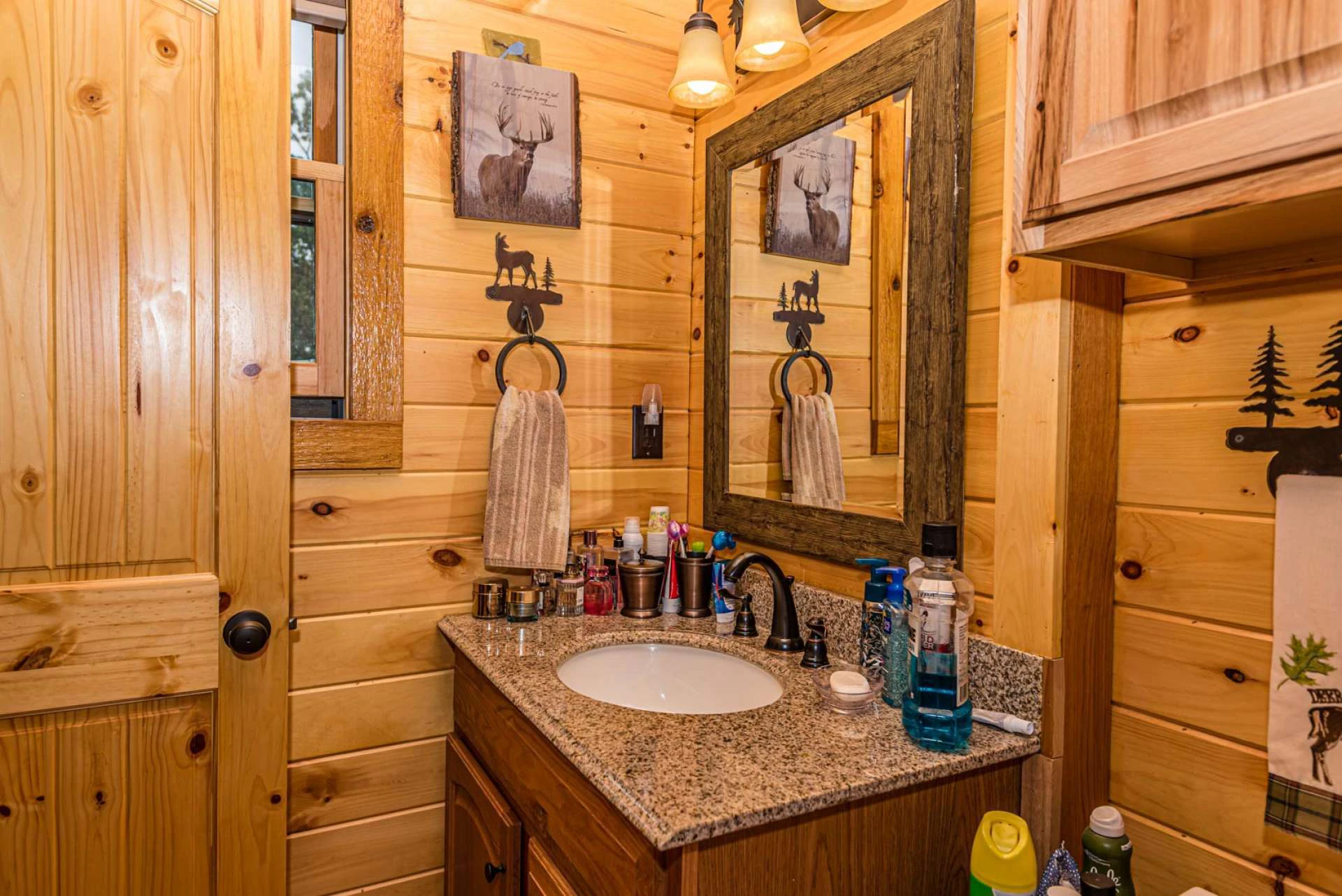 Image number 2 for the current listing
