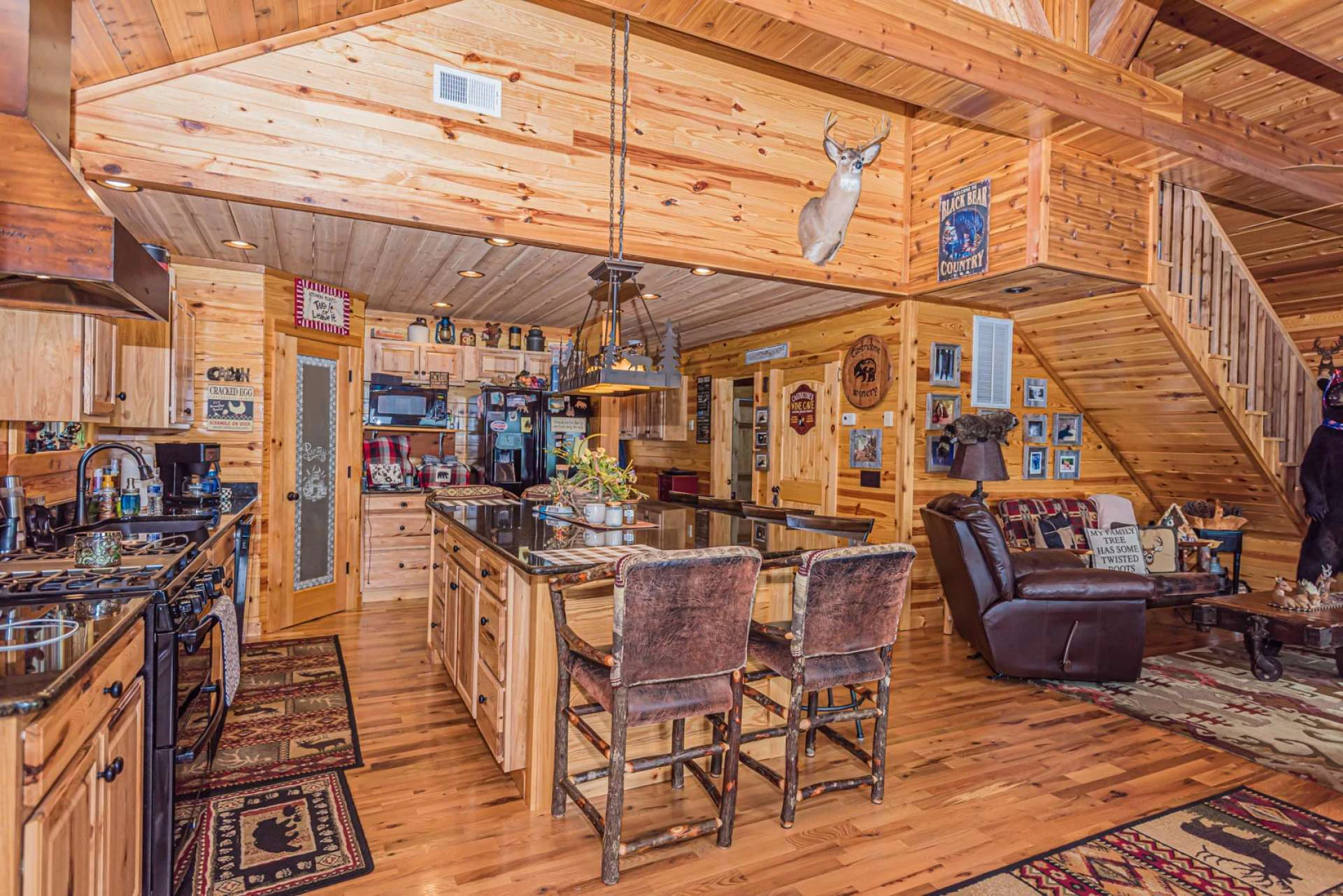 Image number 4 for the current listing