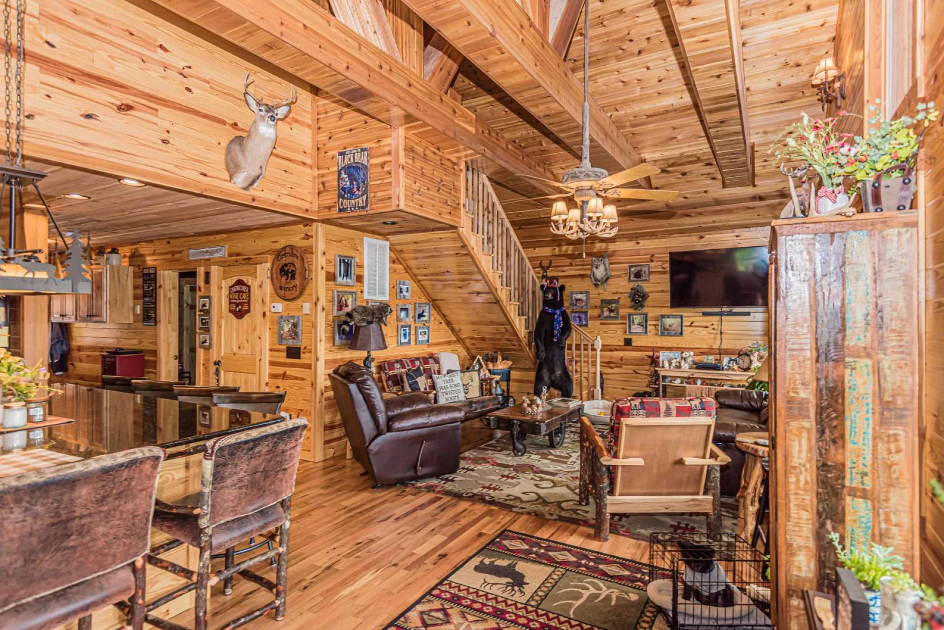 Image number 3 for the current listing