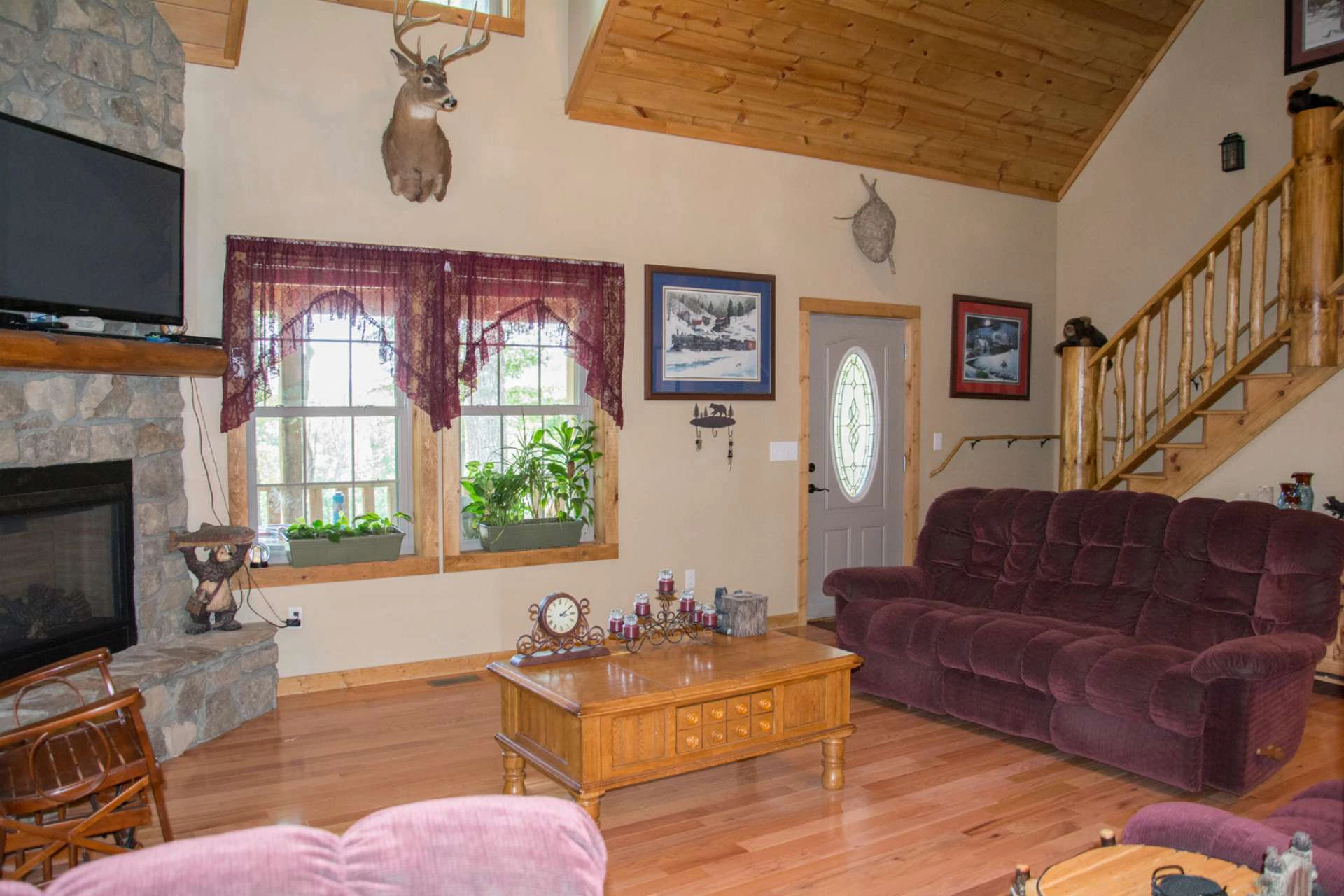 Image number 18 for the current listing