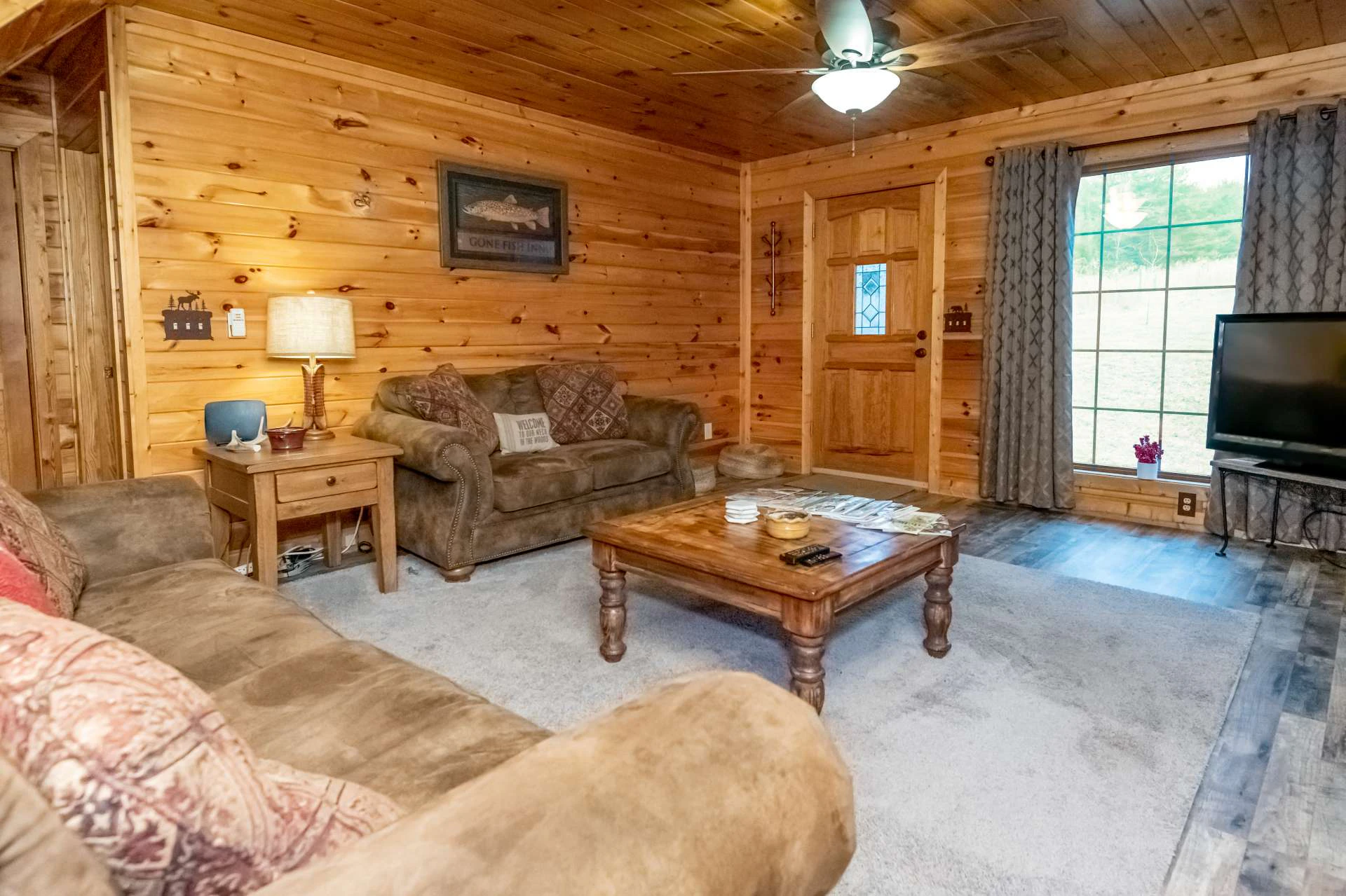 Image number 20 for the current listing