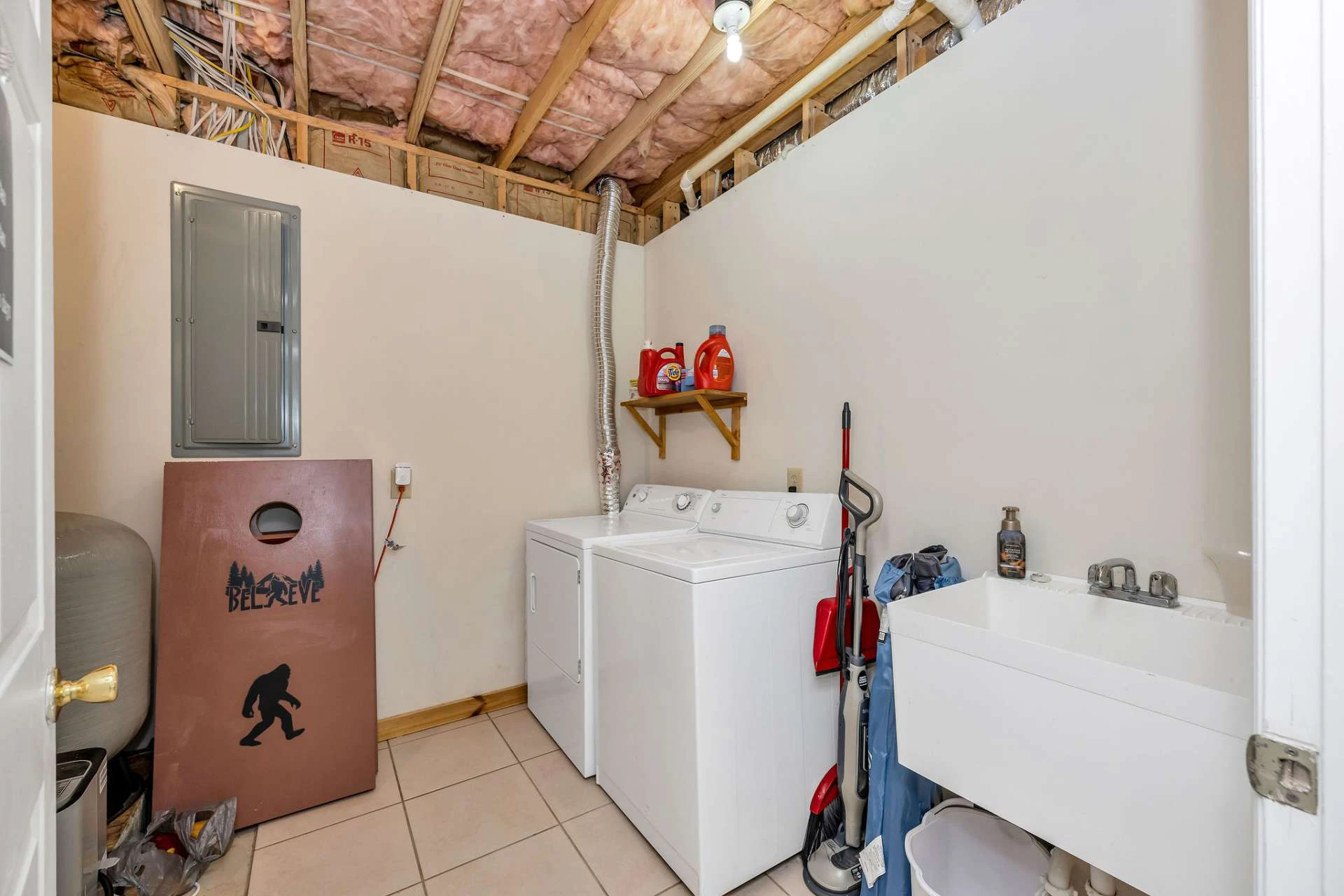 Image number 2 for the current listing