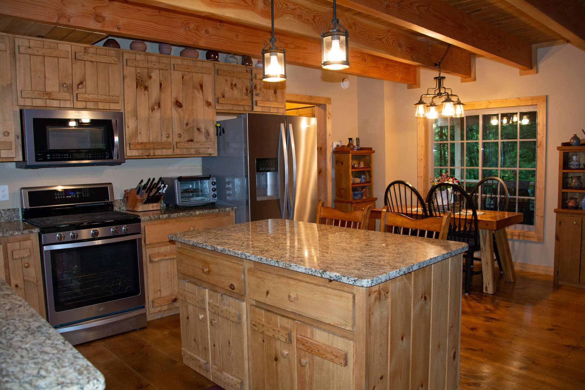 Image number 19 for the current listing