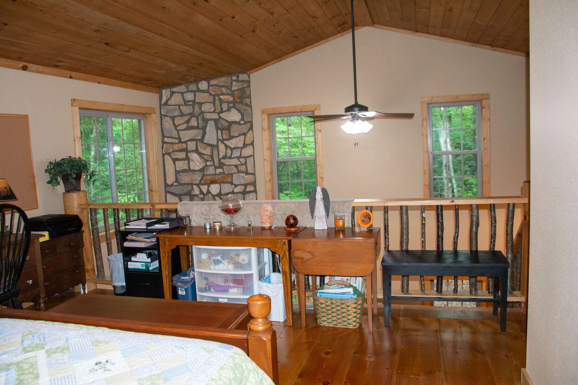Image number 13 for the current listing