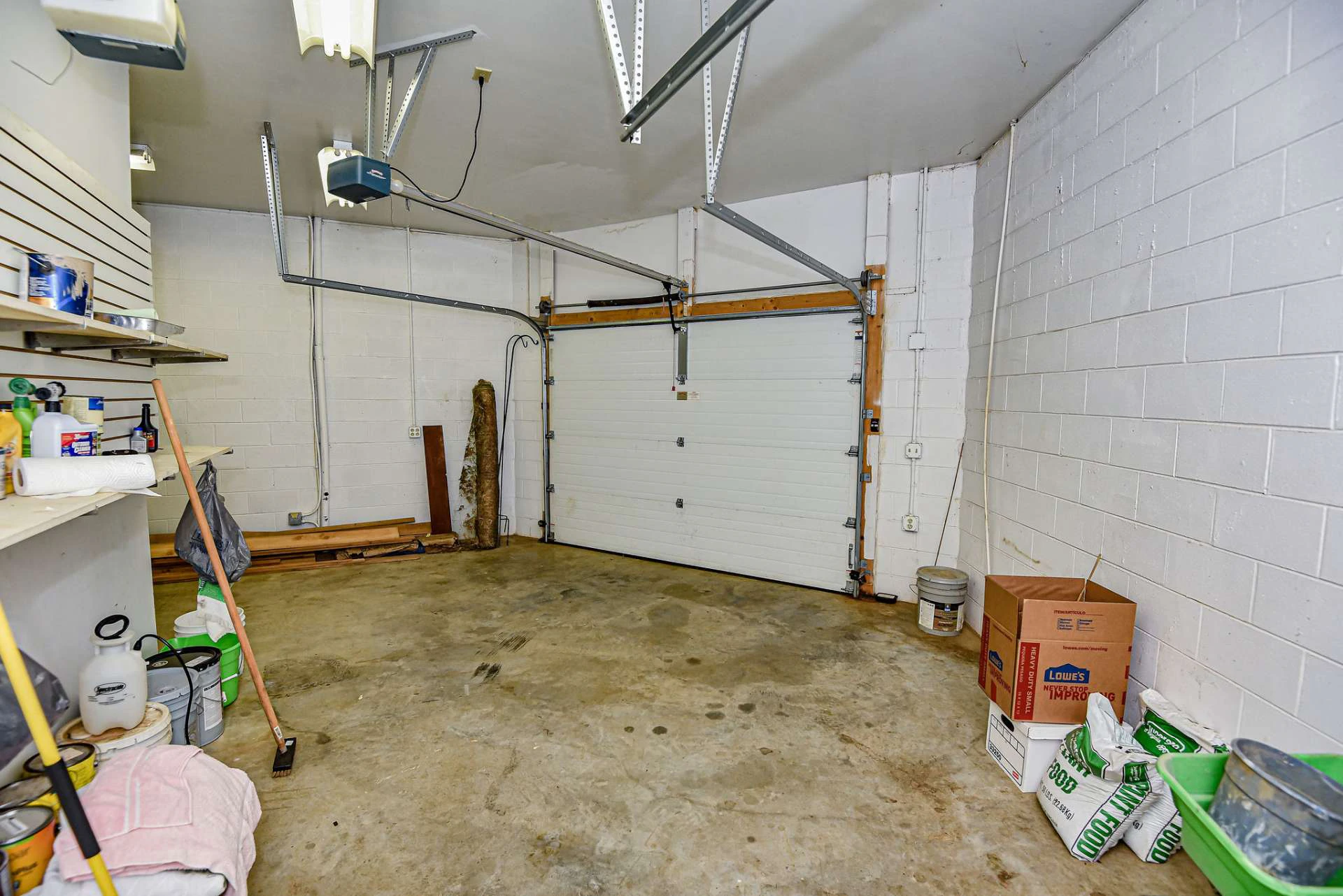 Image number 11 for the current listing
