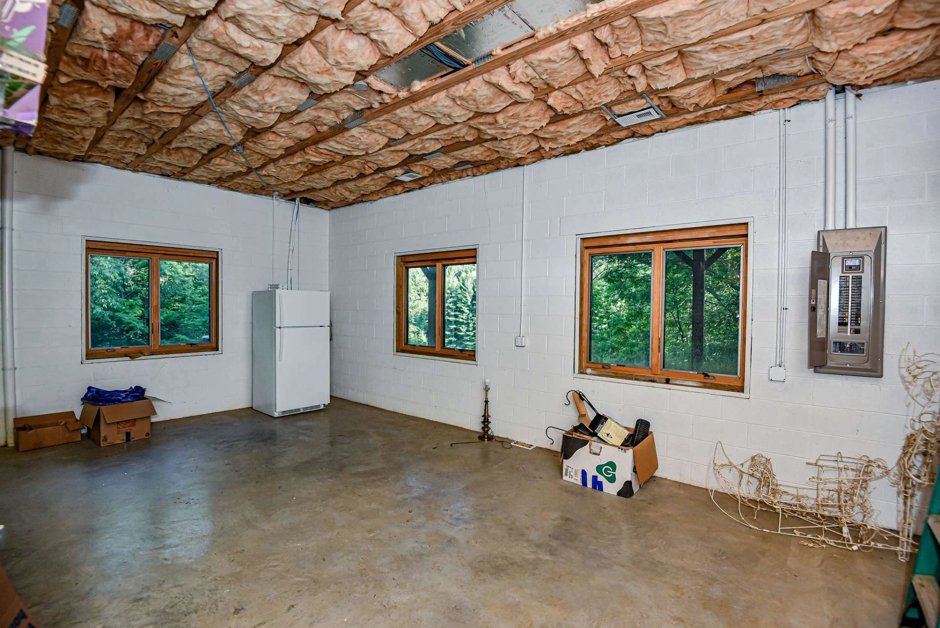Image number 9 for the current listing