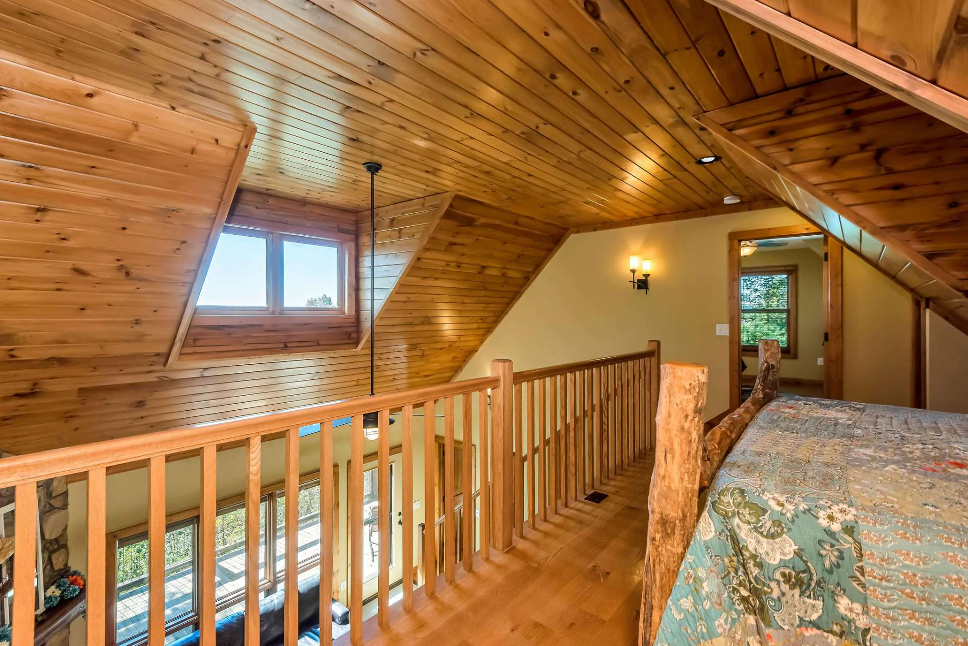Image number 6 for the current listing
