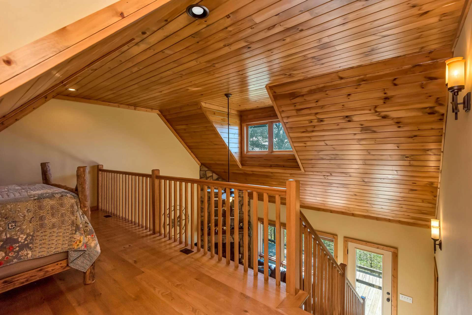 Image number 7 for the current listing