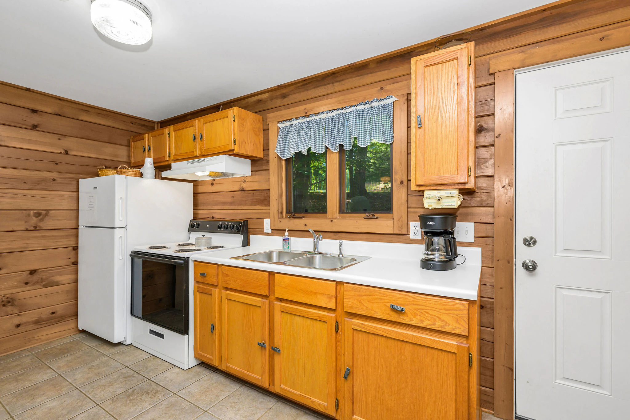 Image number 12 for the current listing