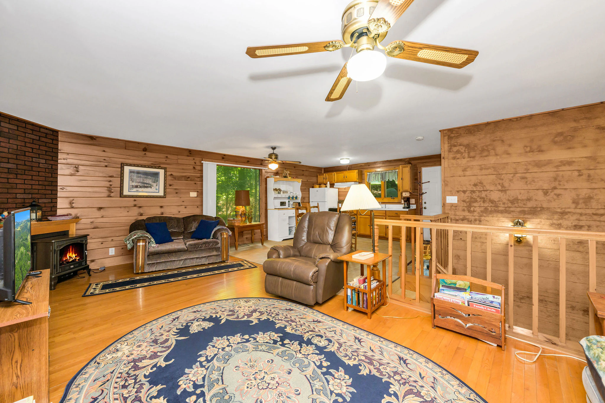 Image number 9 for the current listing