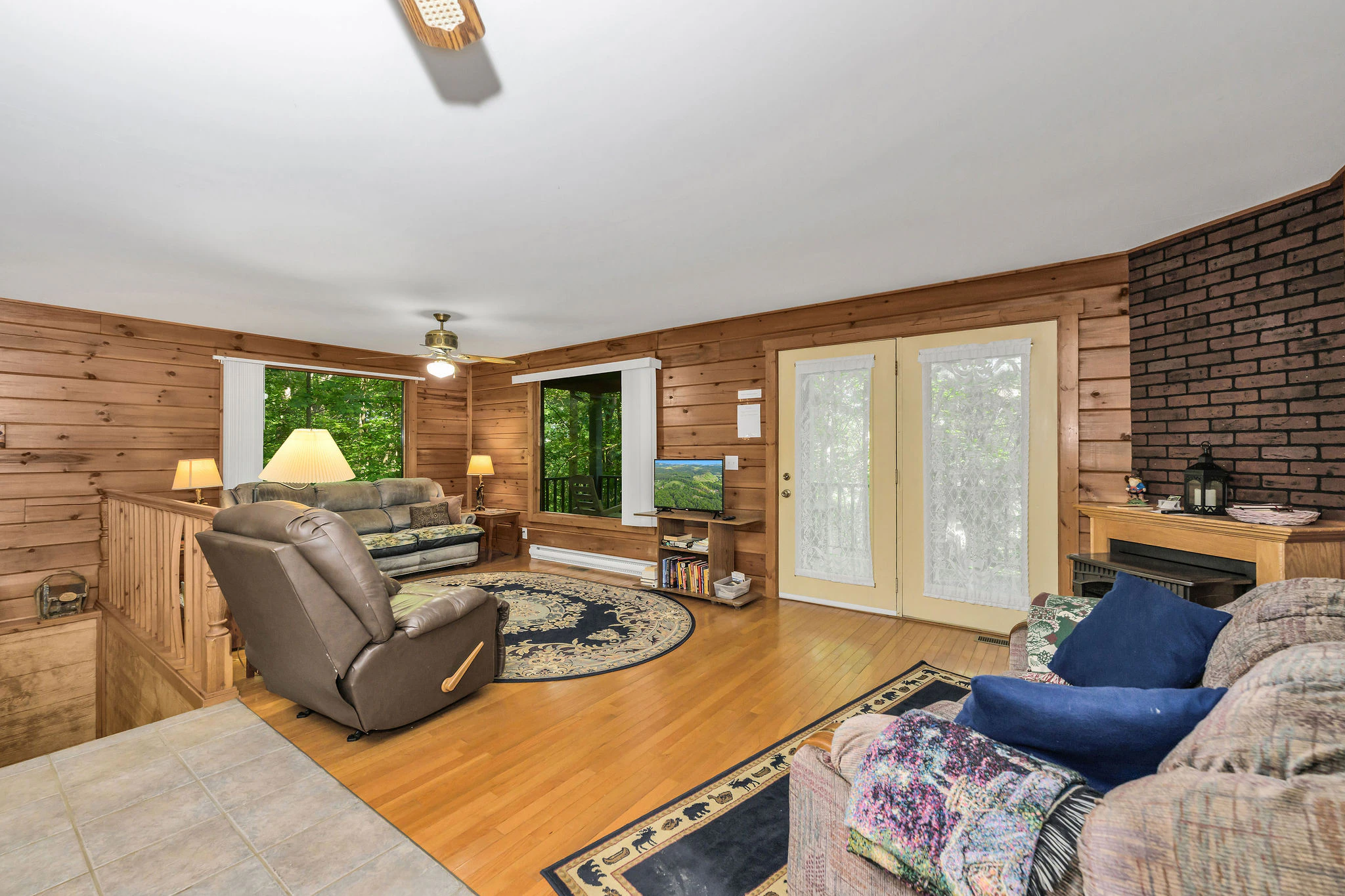 Image number 7 for the current listing