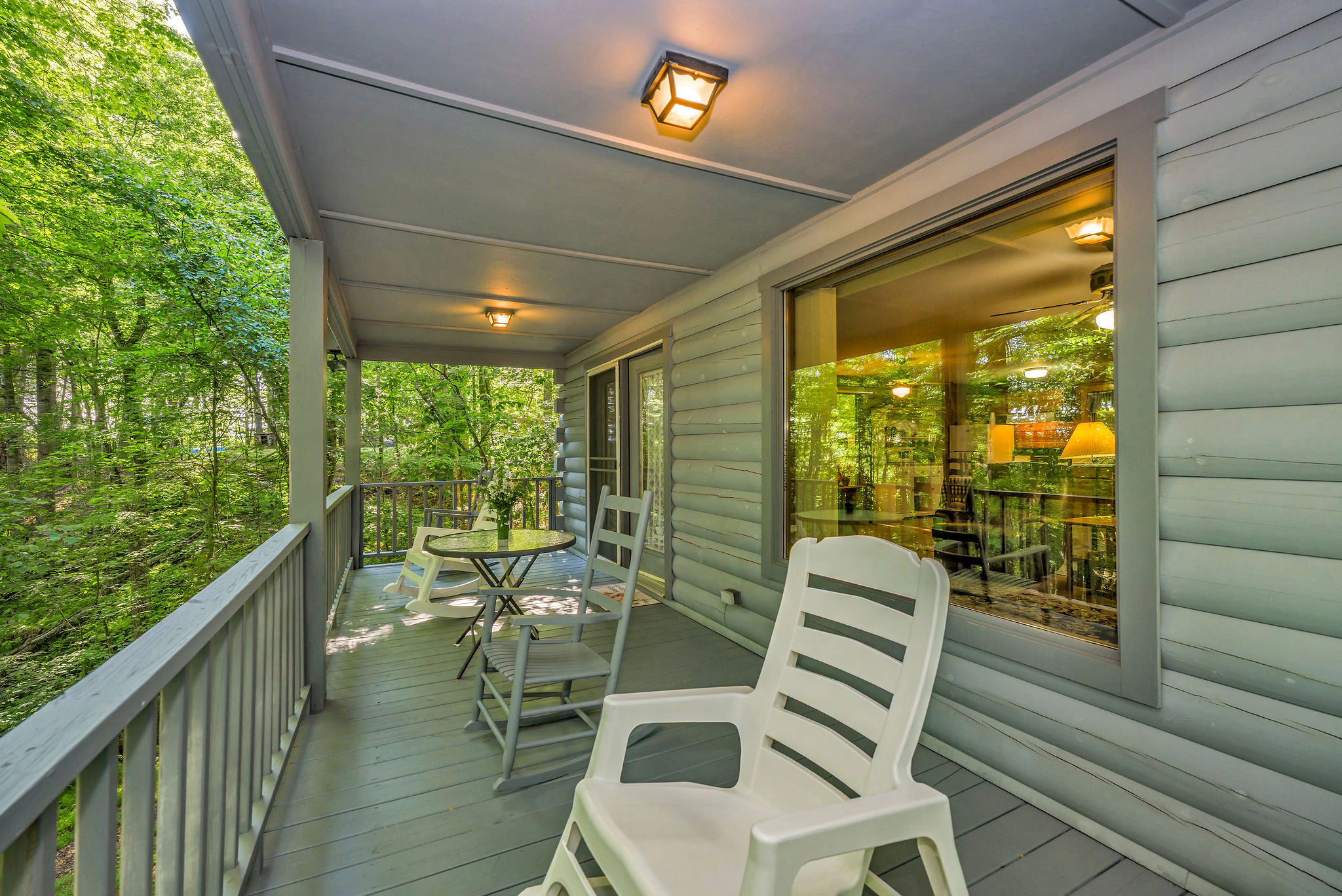 Image number 13 for the current listing