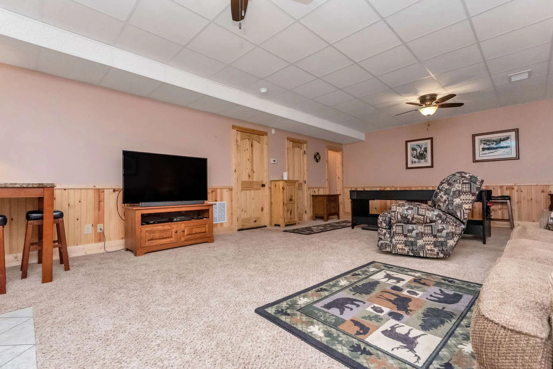 Image number 18 for the current listing