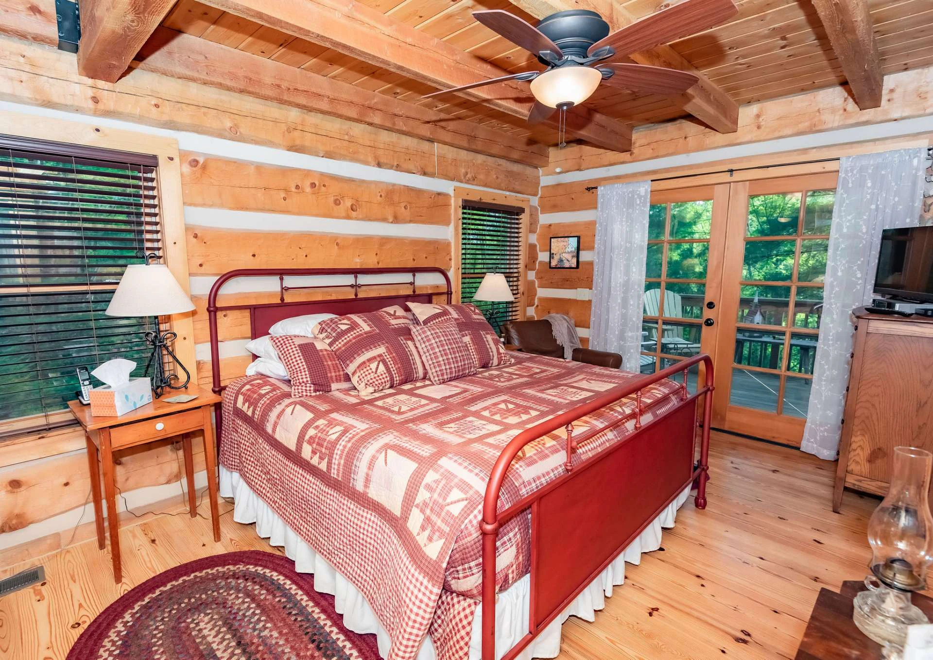 Image number 19 for the current listing