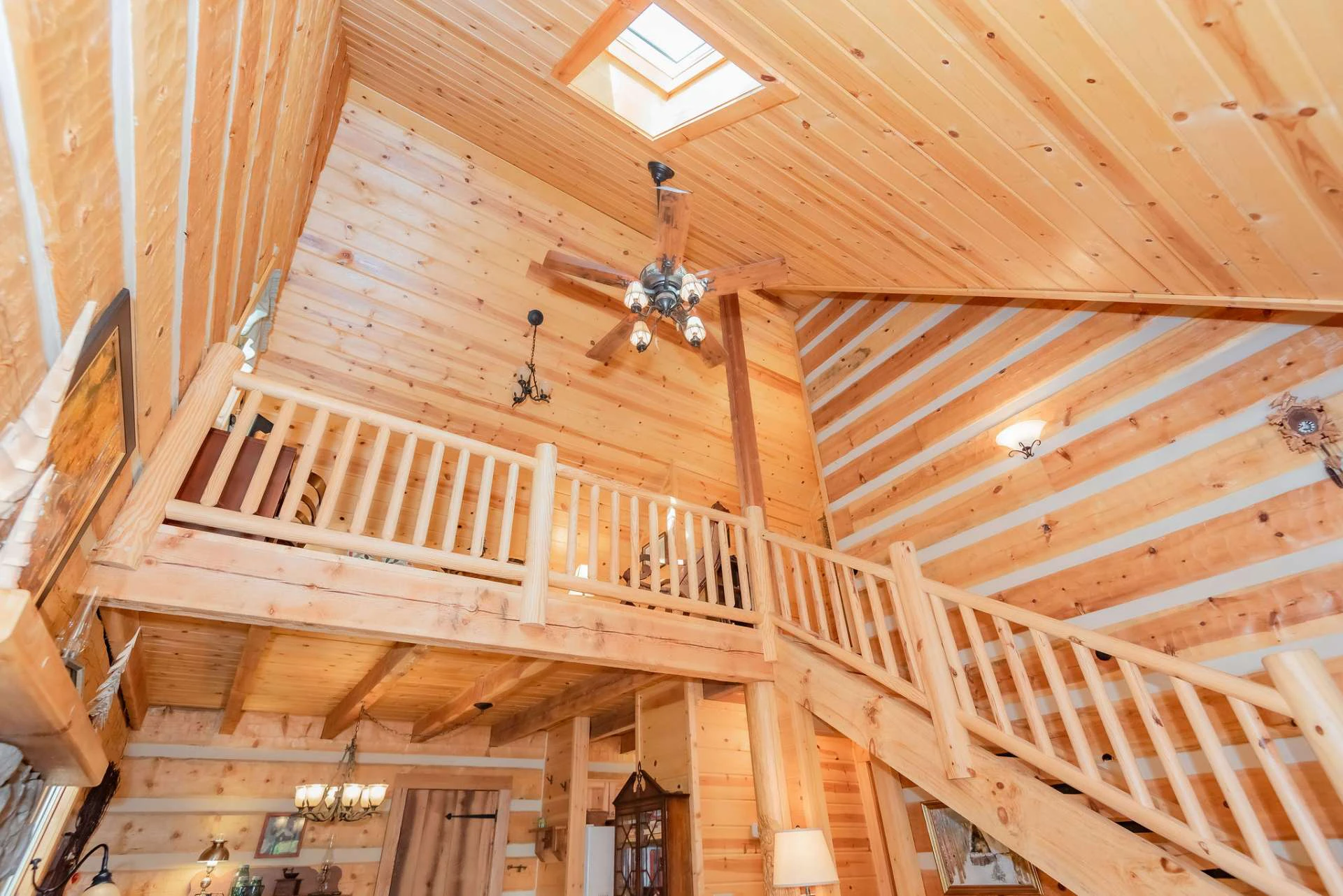 Image number 2 for the current listing