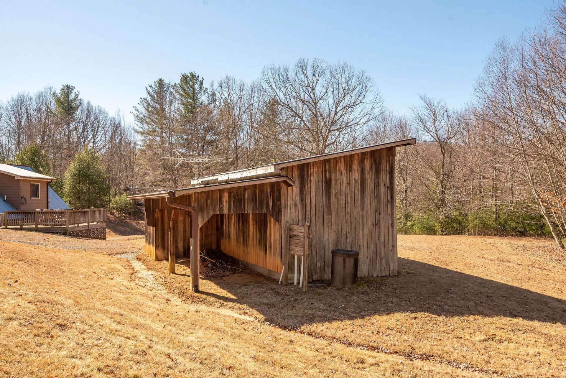 Image number 13 for the current listing