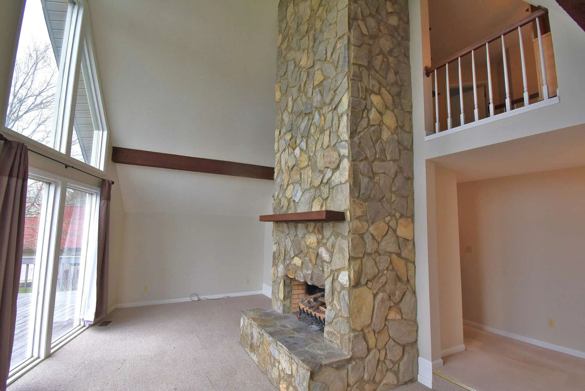 Image number 21 for the current listing