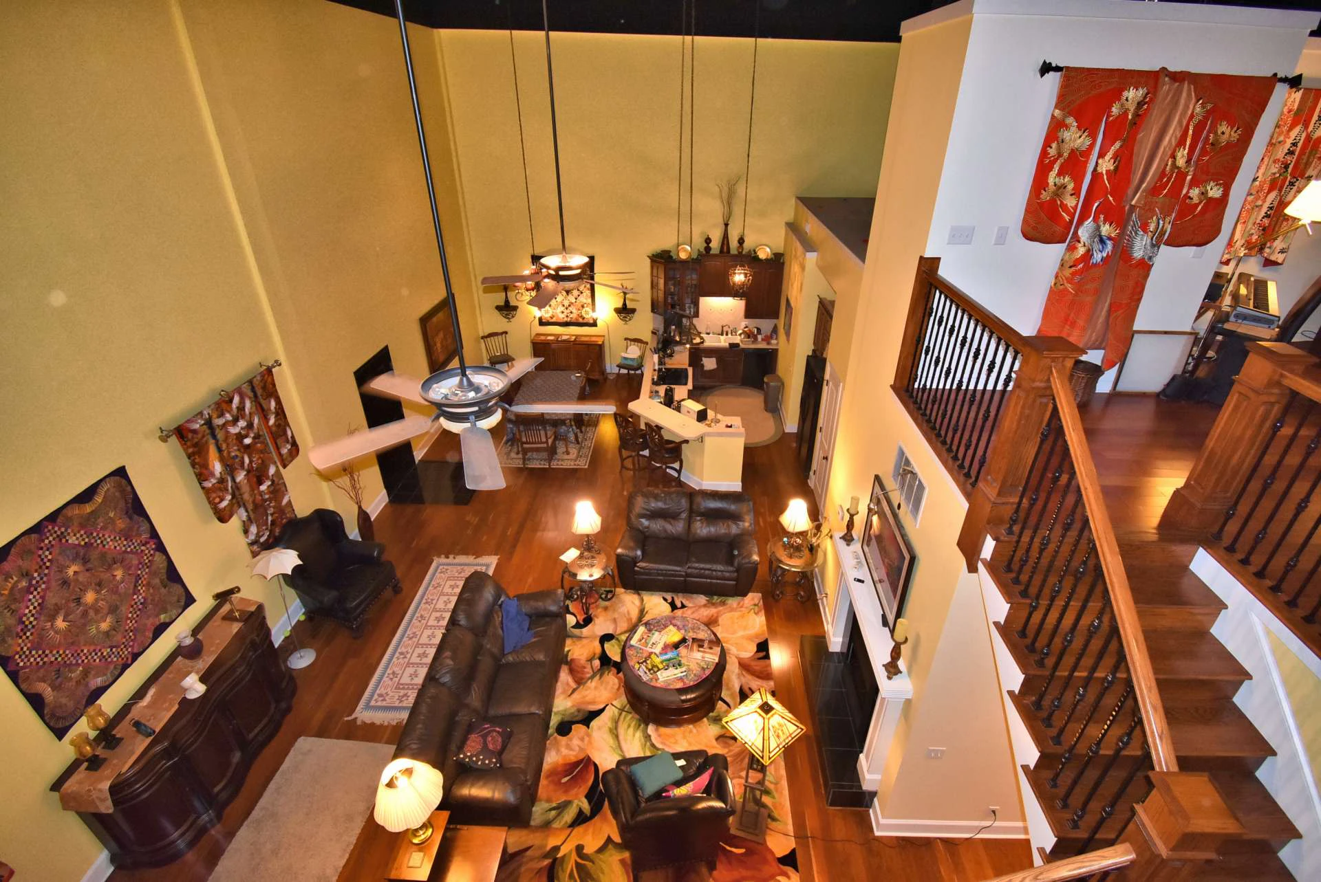 Image number 21 for the current listing