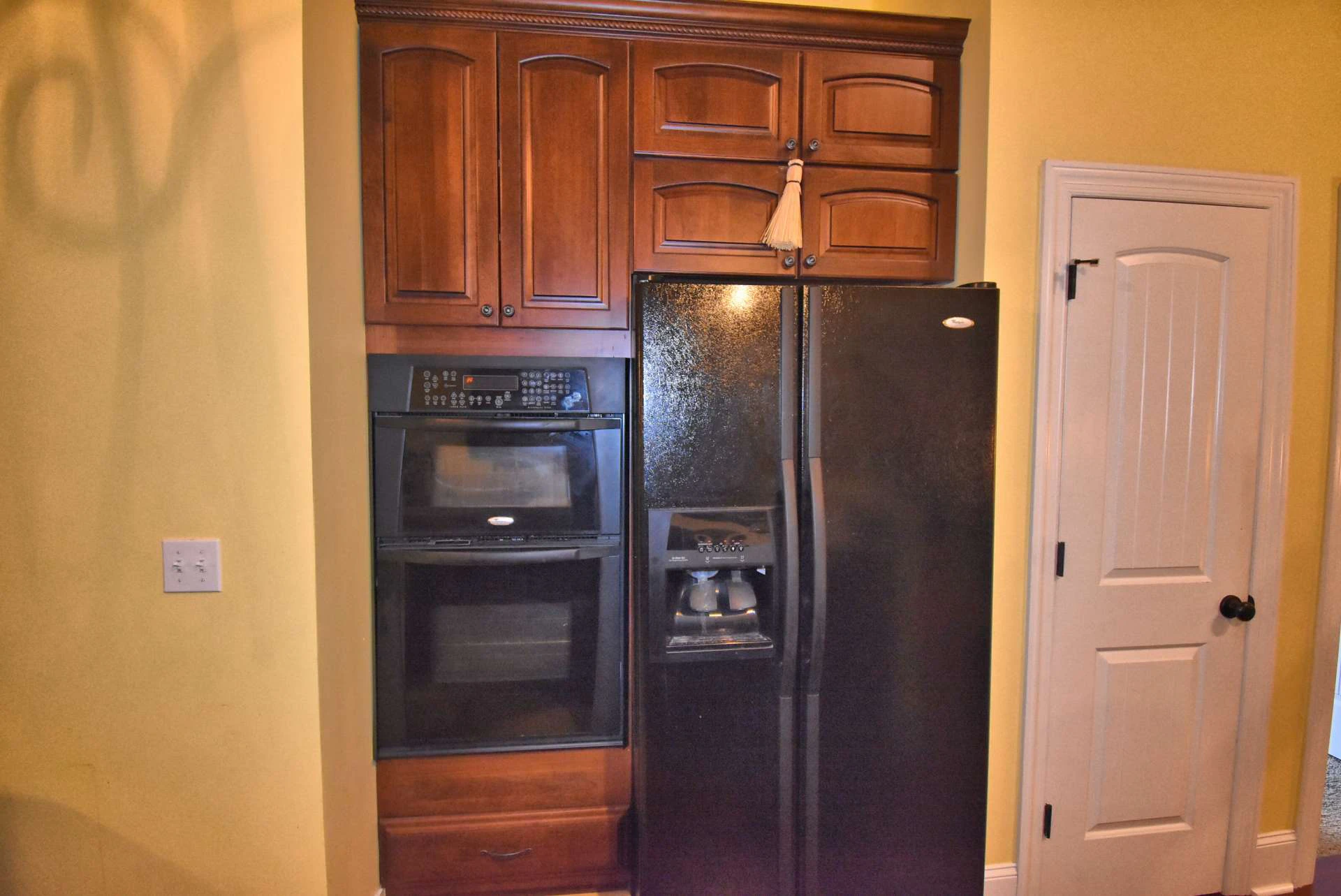 Image number 2 for the current listing