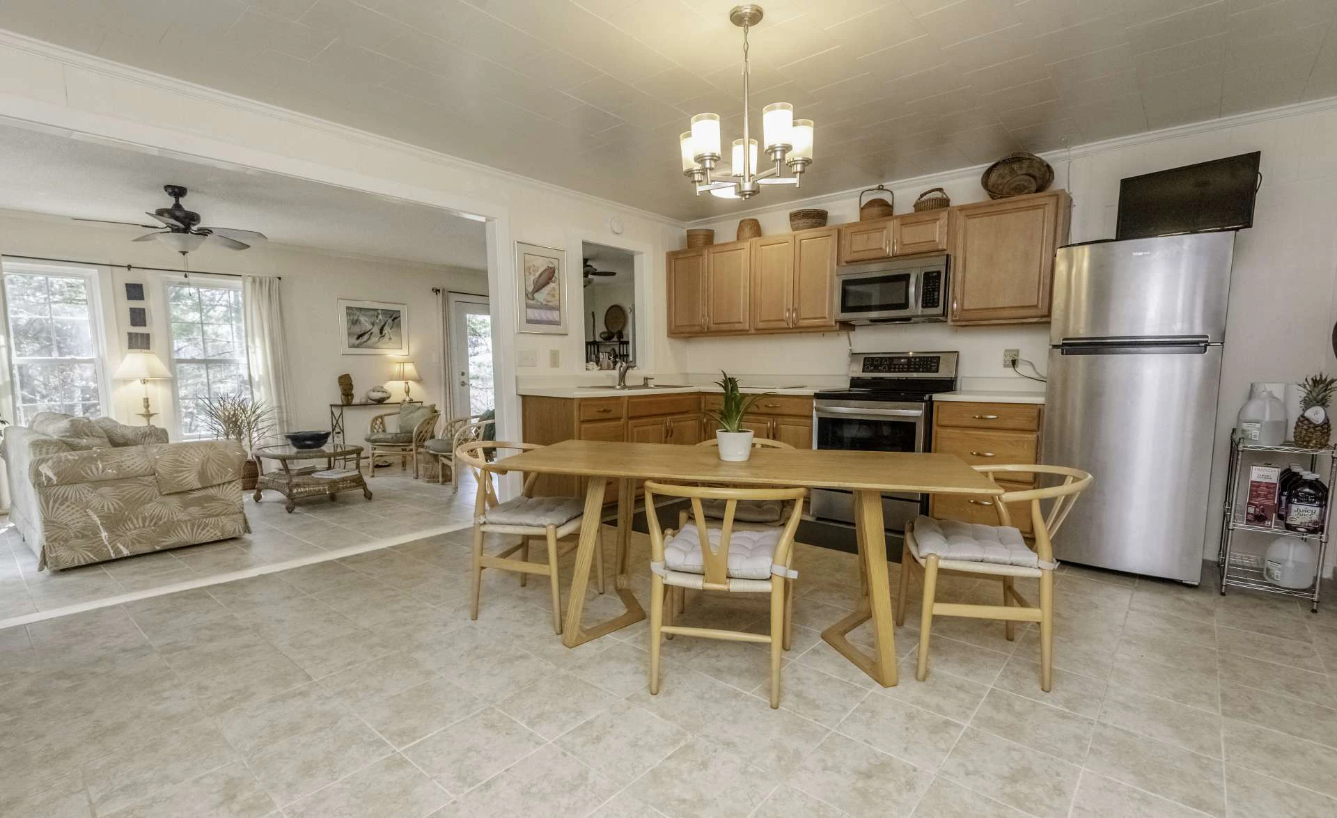 Image number 9 for the current listing