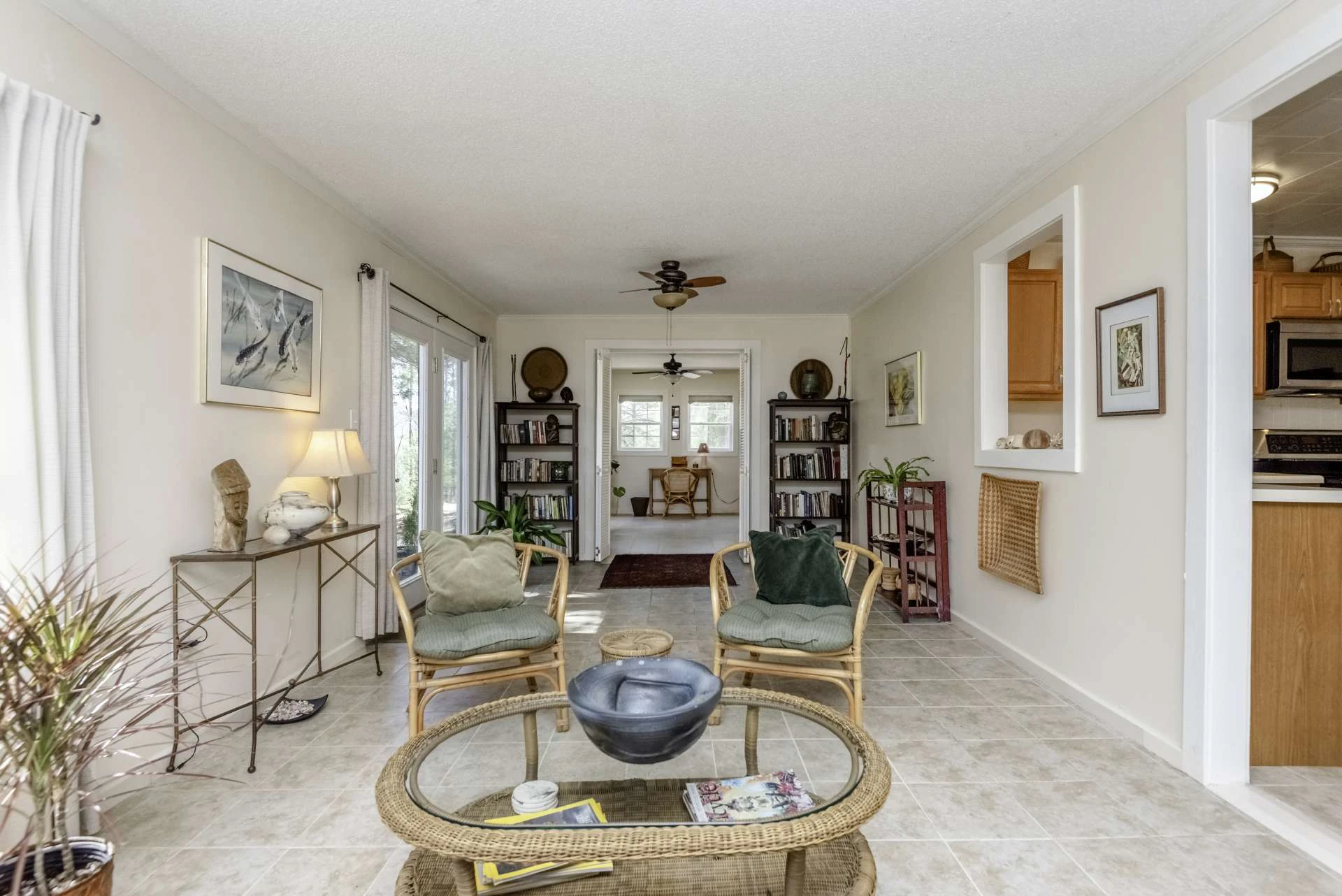 Image number 6 for the current listing