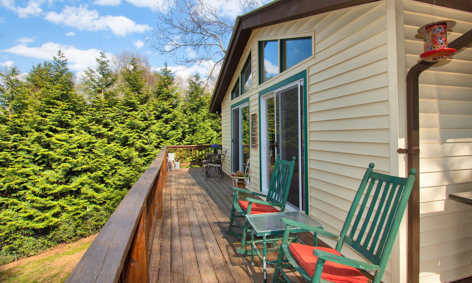 Image number 1 for the current listing