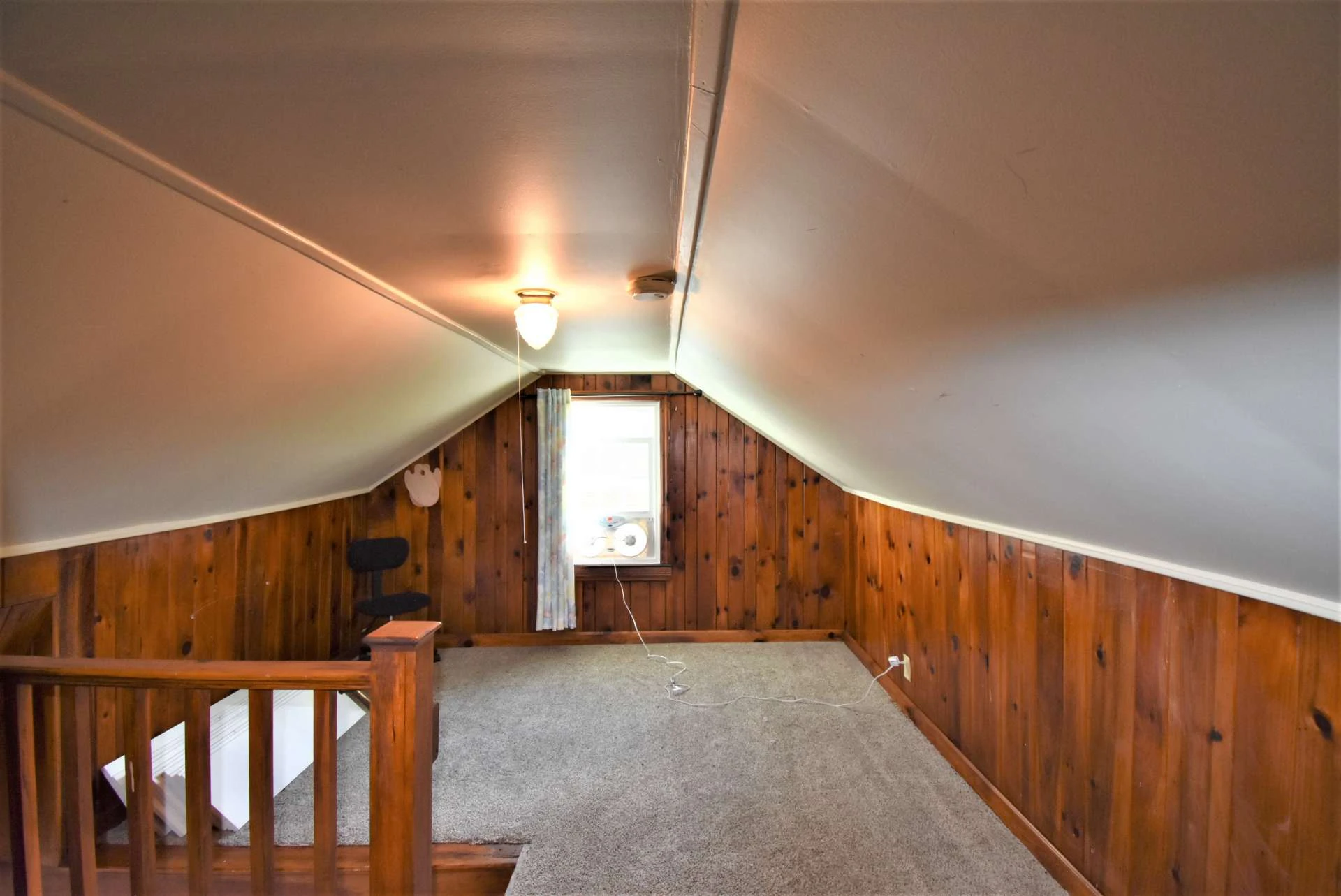 Image number 15 for the current listing