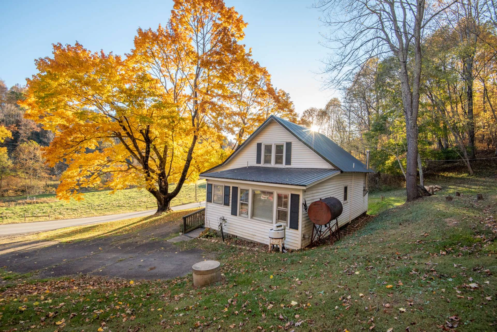 Image number 21 for the current listing