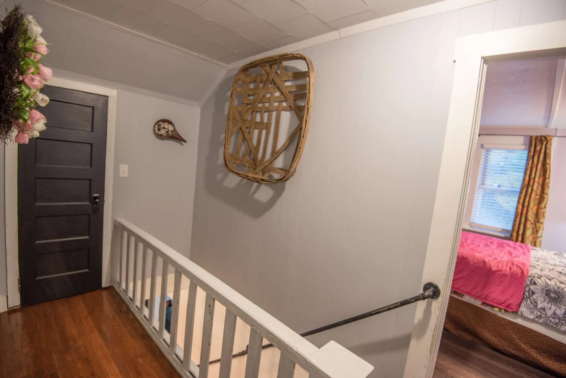 Image number 2 for the current listing