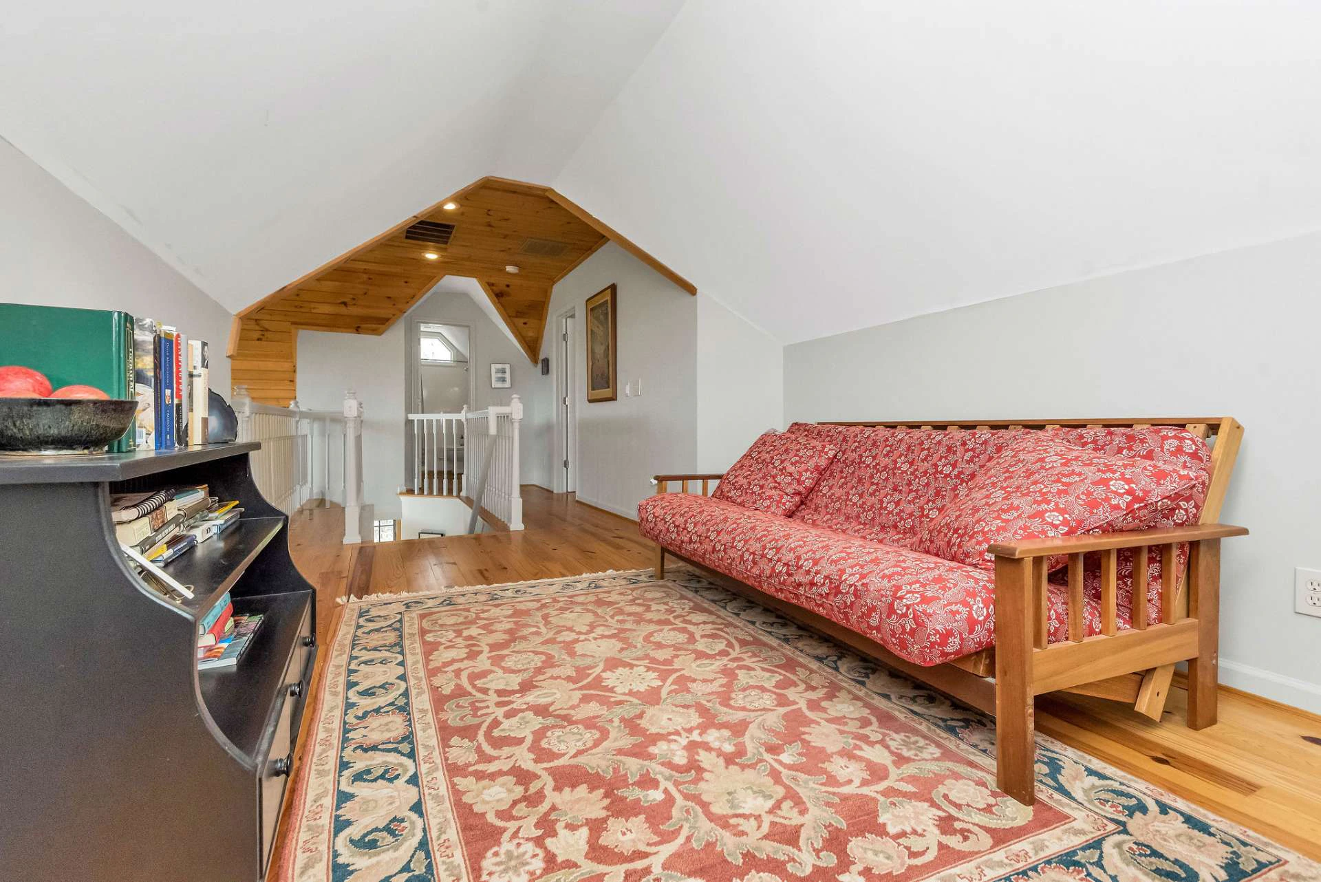 Image number 6 for the current listing