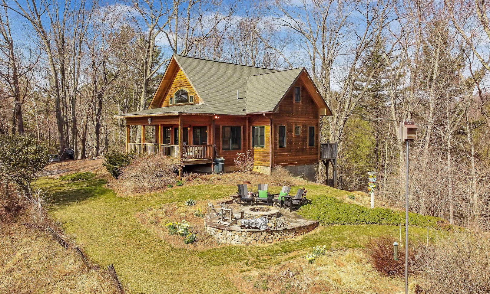 Image number 1 for the current listing