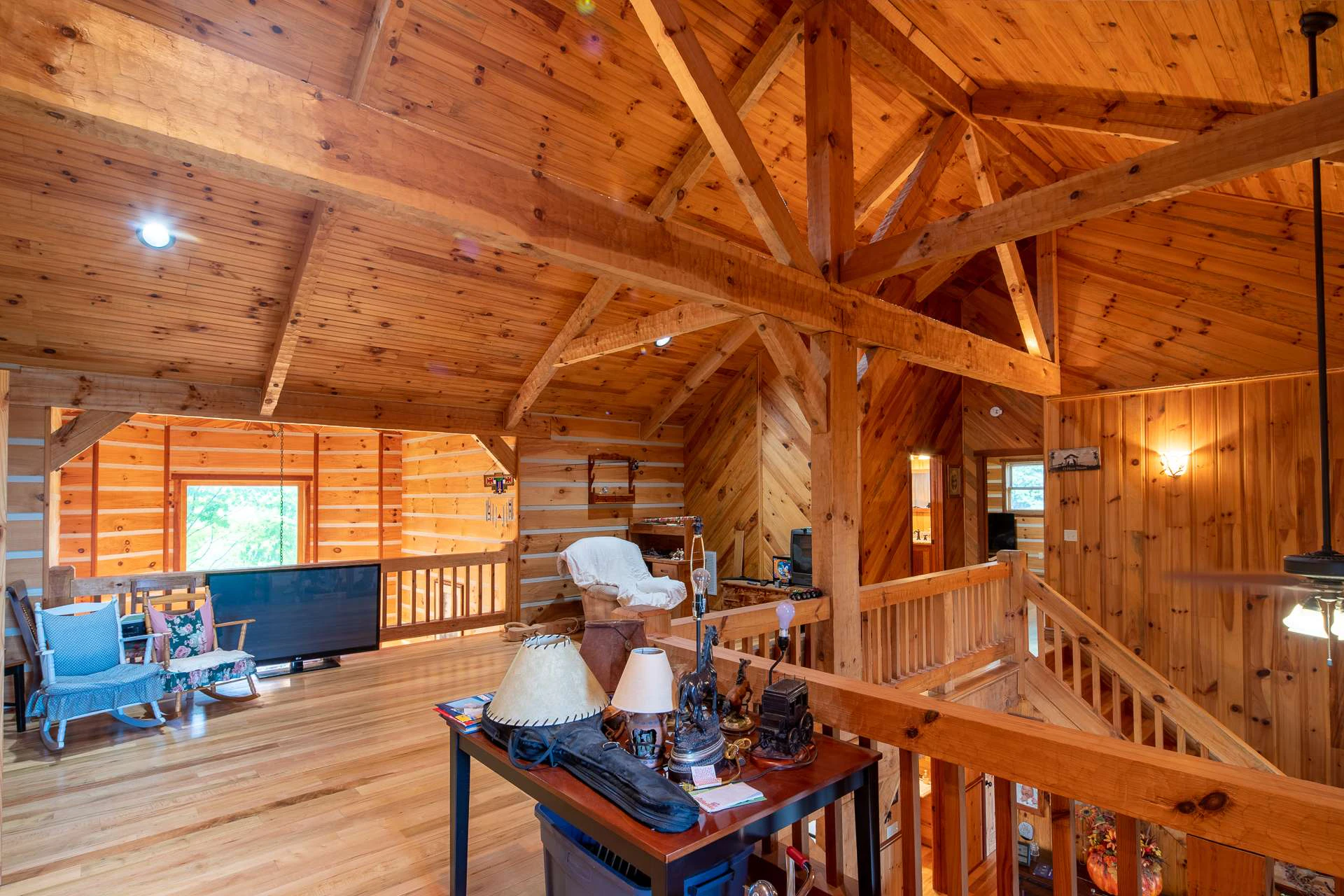 Image number 3 for the current listing