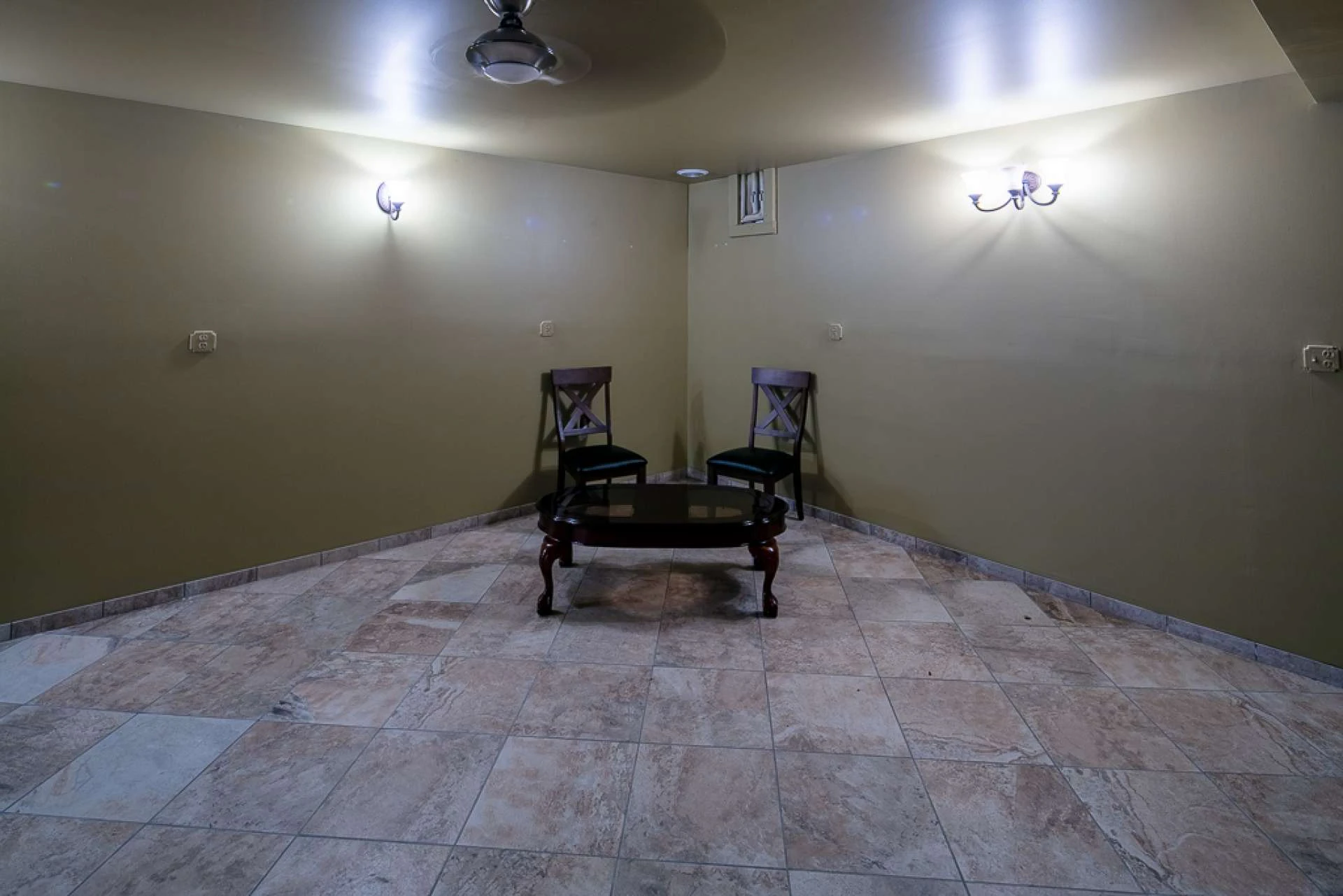 Image number 5 for the current listing