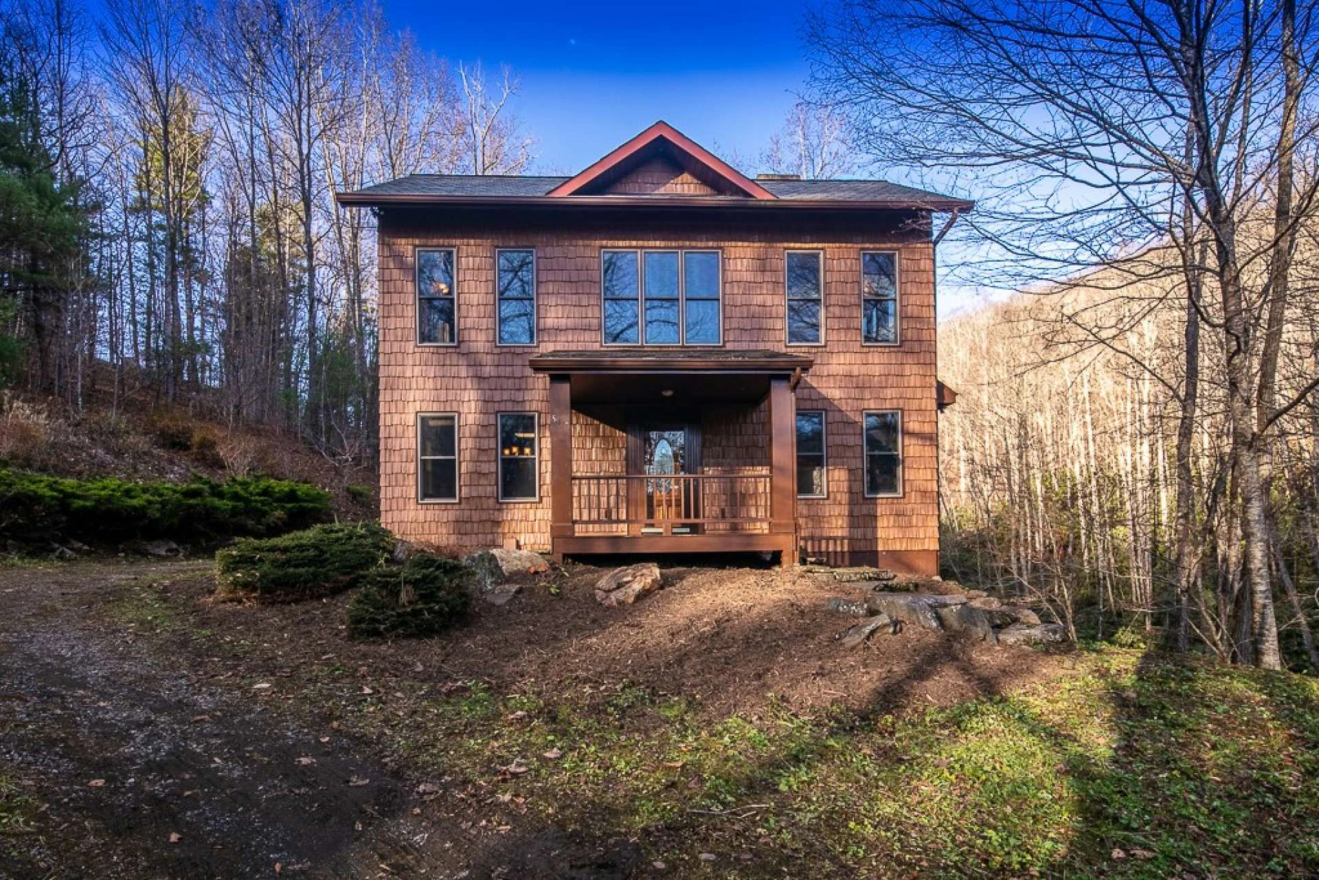 Image number 15 for the current listing