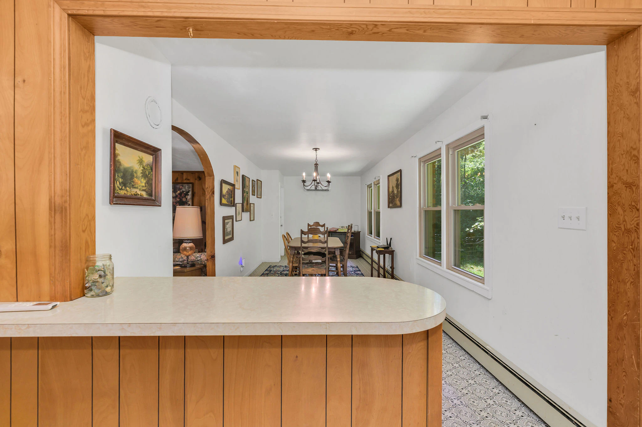 Image number 18 for the current listing