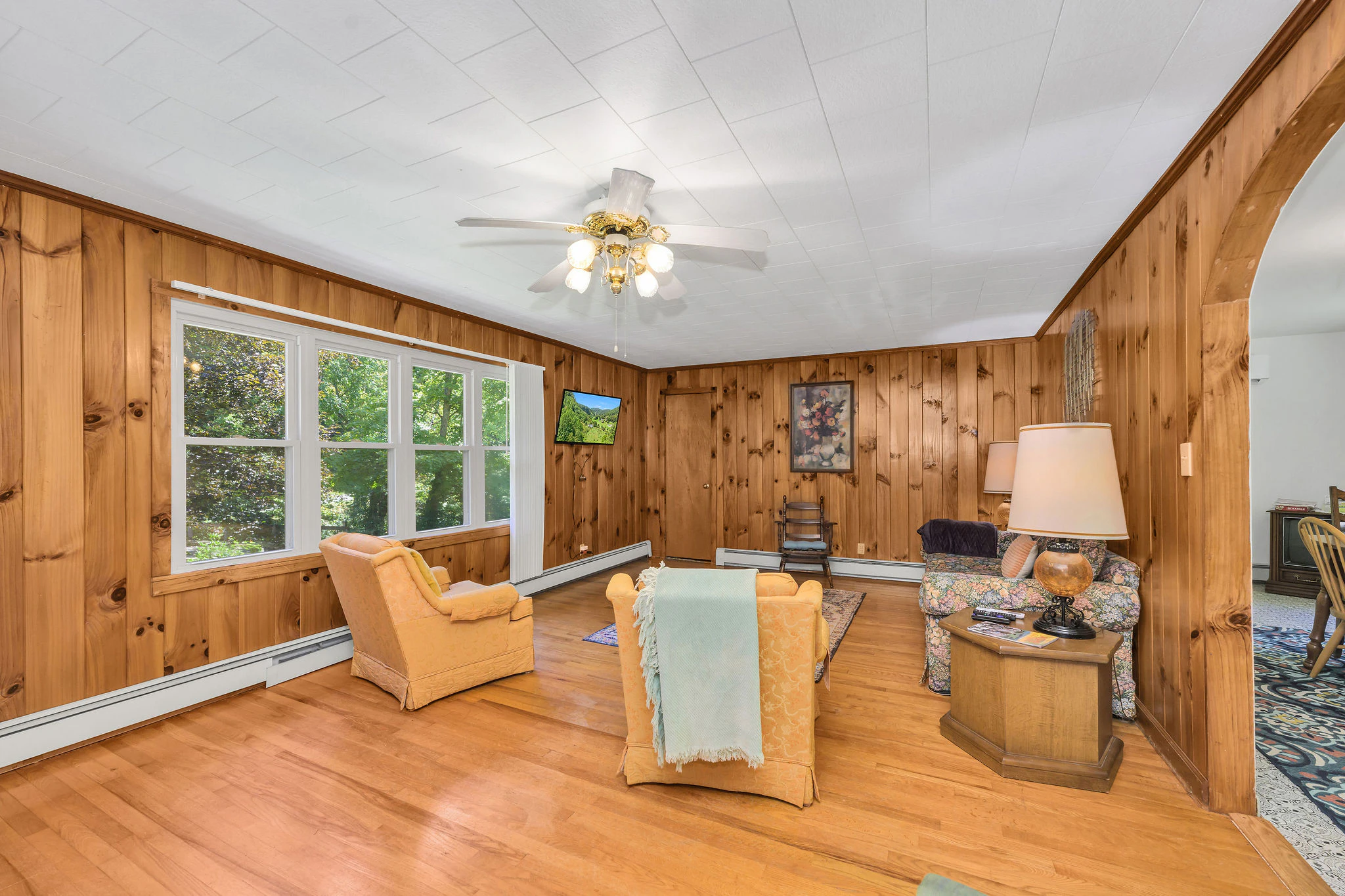 Image number 7 for the current listing