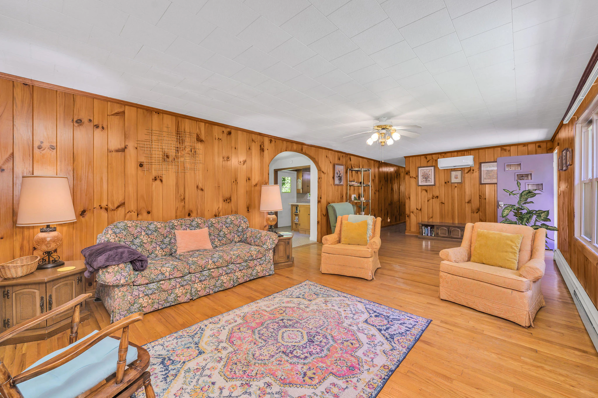 Image number 8 for the current listing
