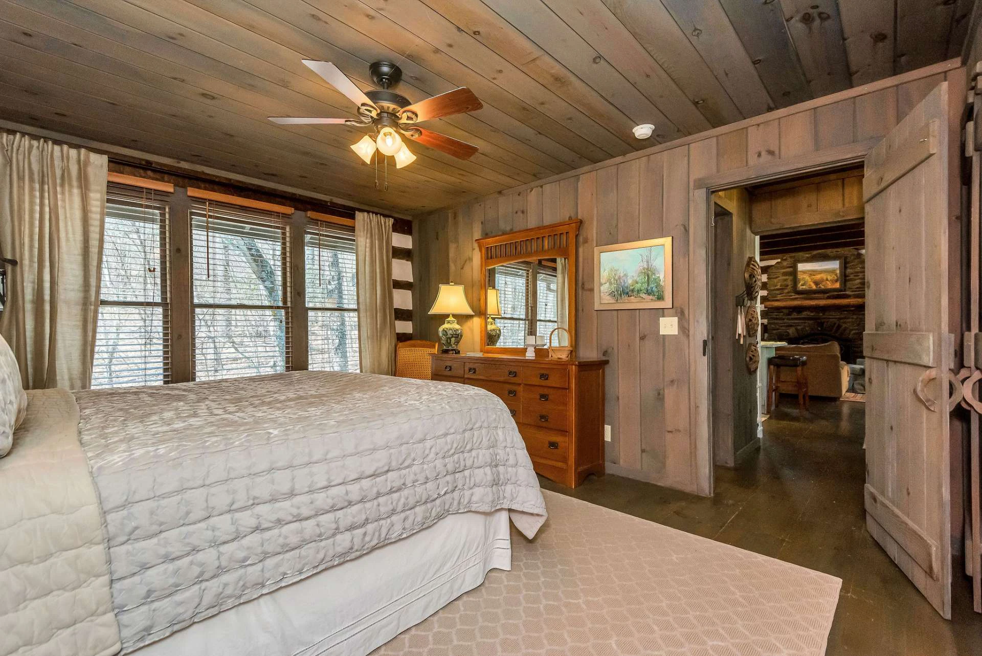 Image number 9 for the current listing