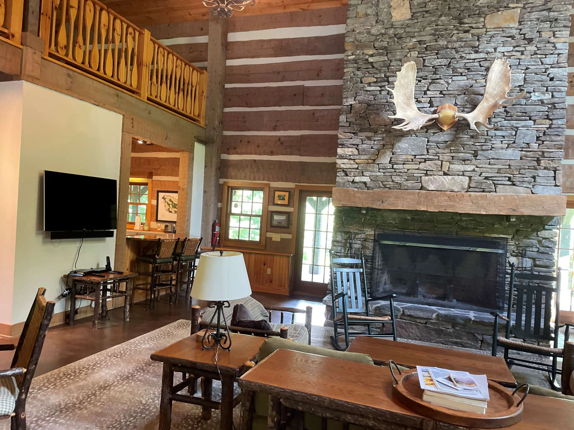 Image number 19 for the current listing