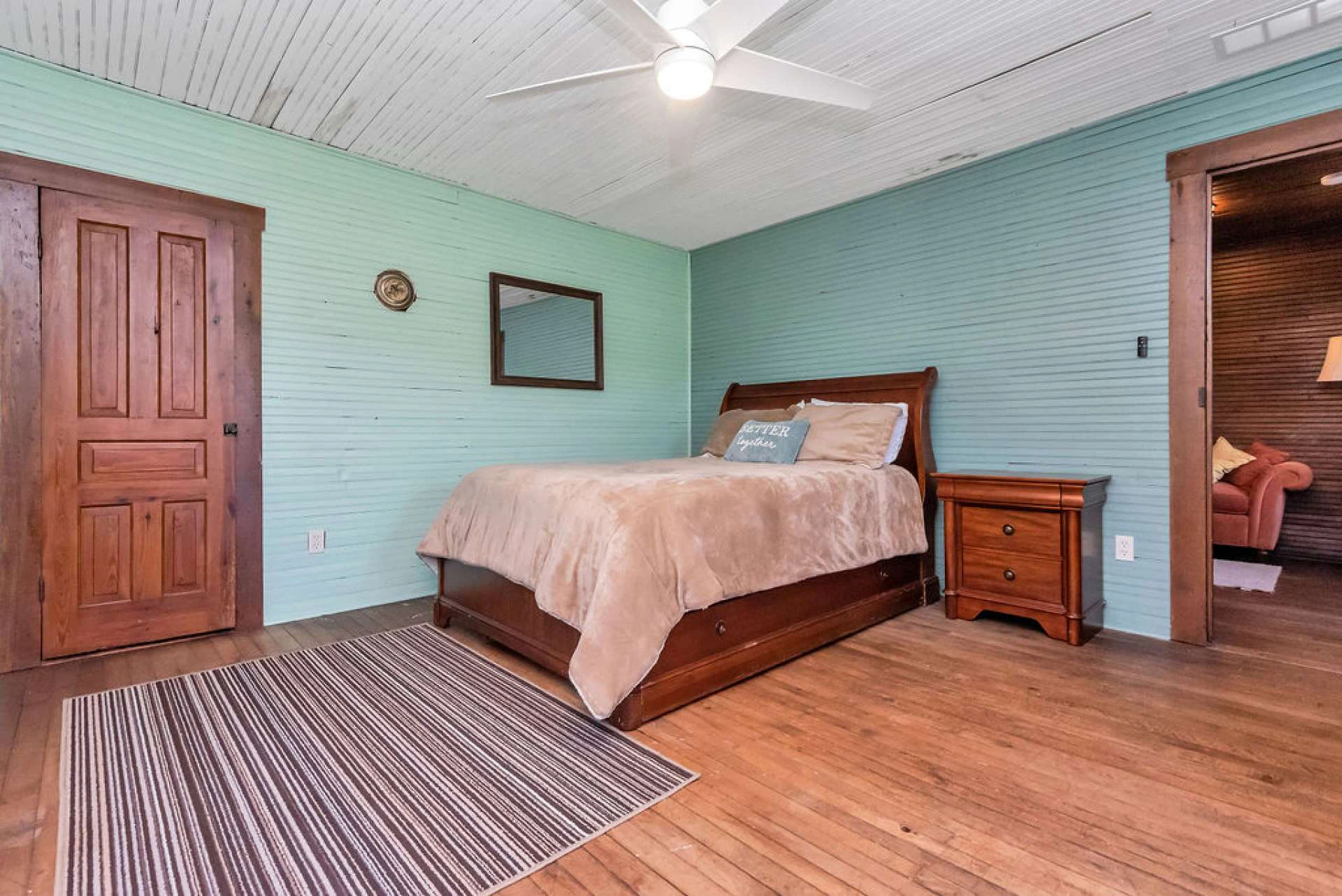 Image number 5 for the current listing