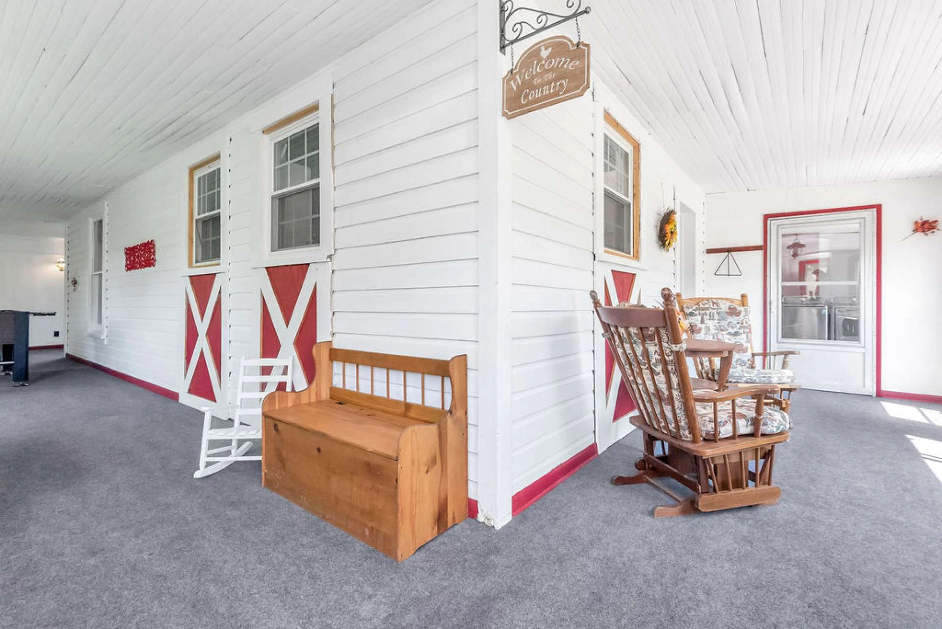 Image number 16 for the current listing