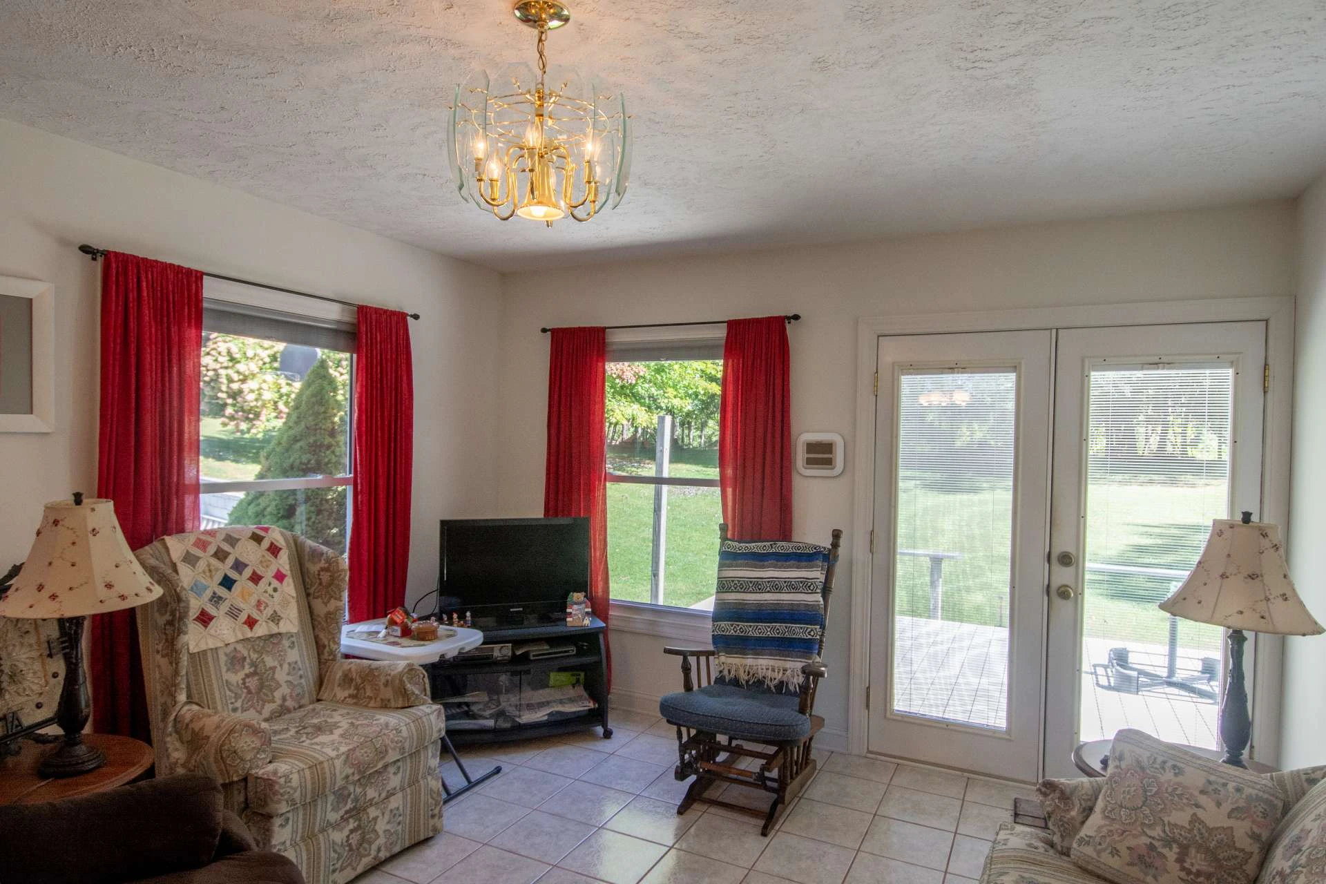Image number 10 for the current listing
