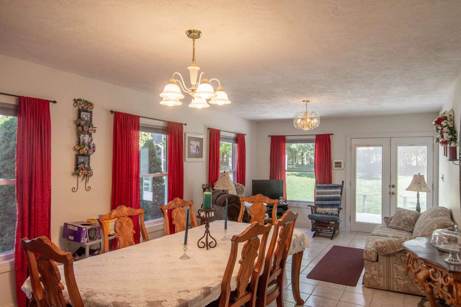 Image number 7 for the current listing