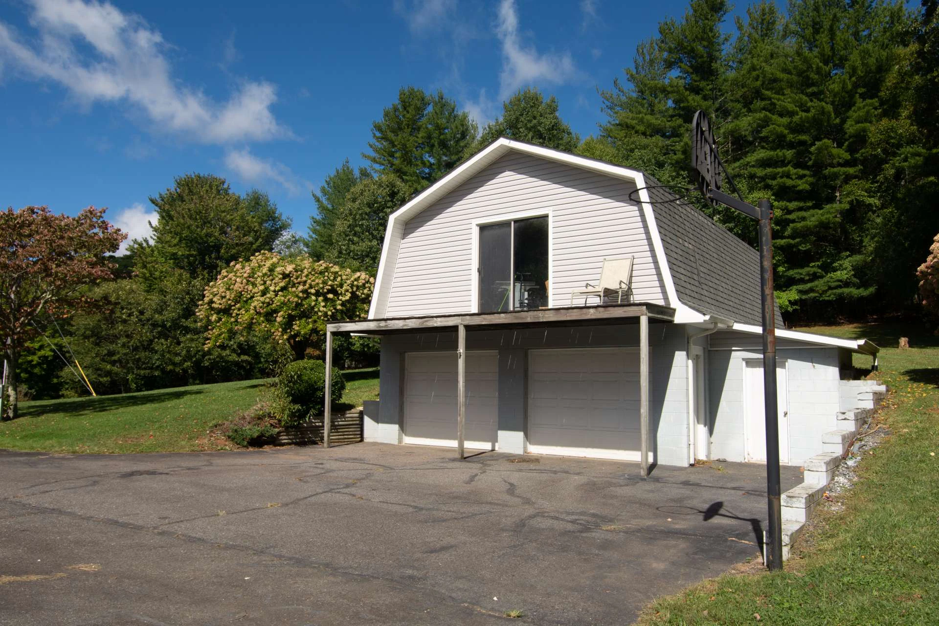 Image number 3 for the current listing
