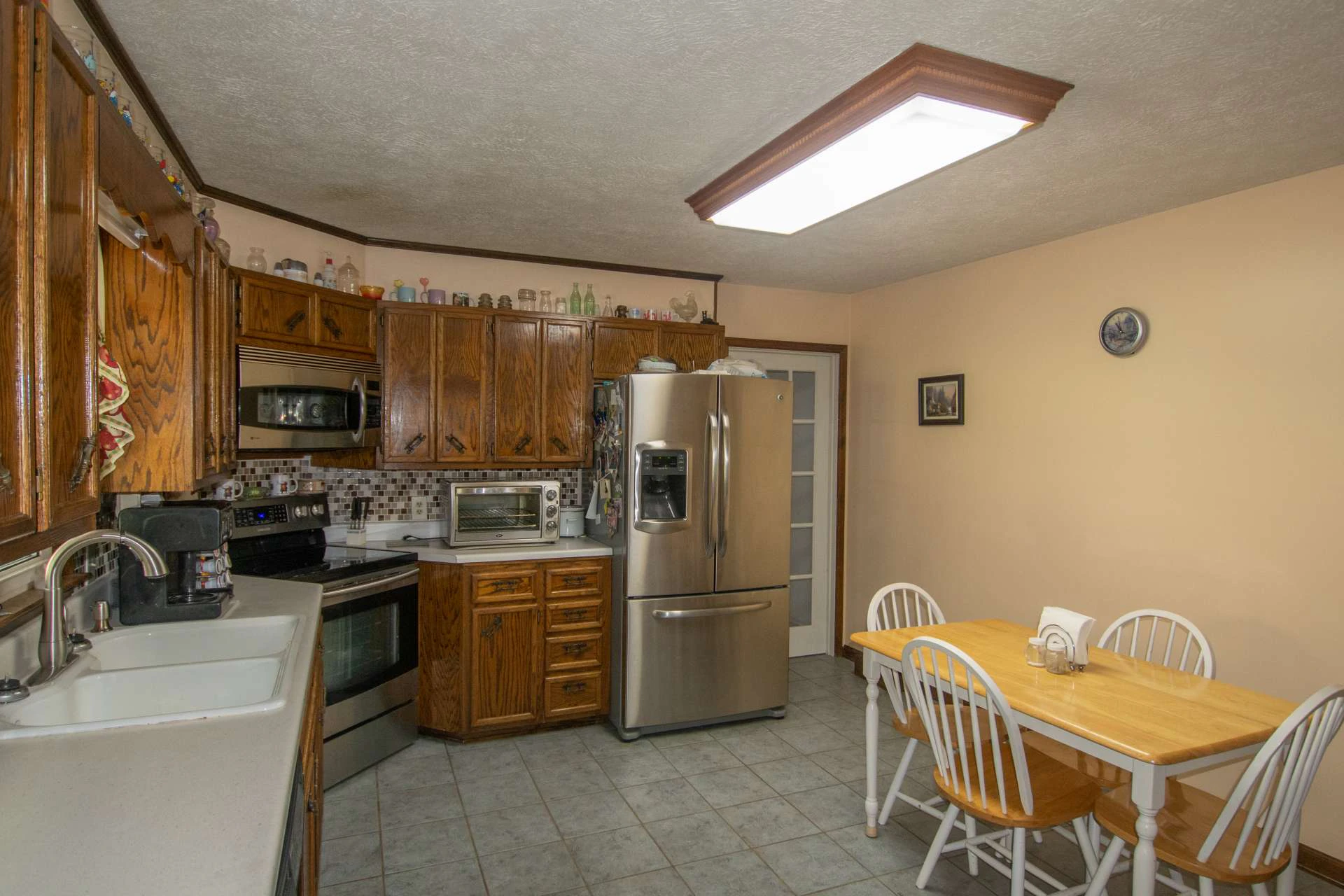 Image number 13 for the current listing