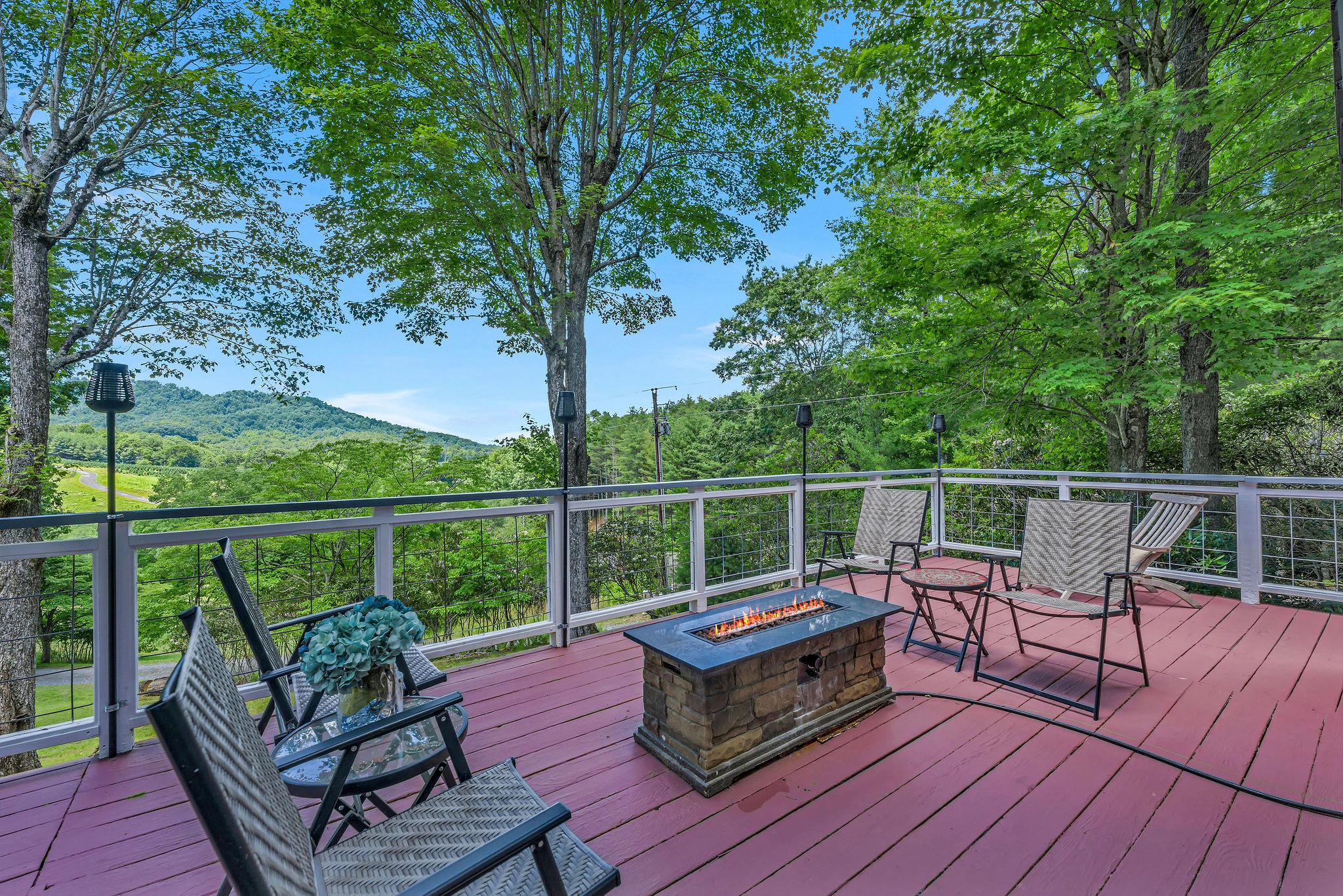 Image number 8 for the current listing